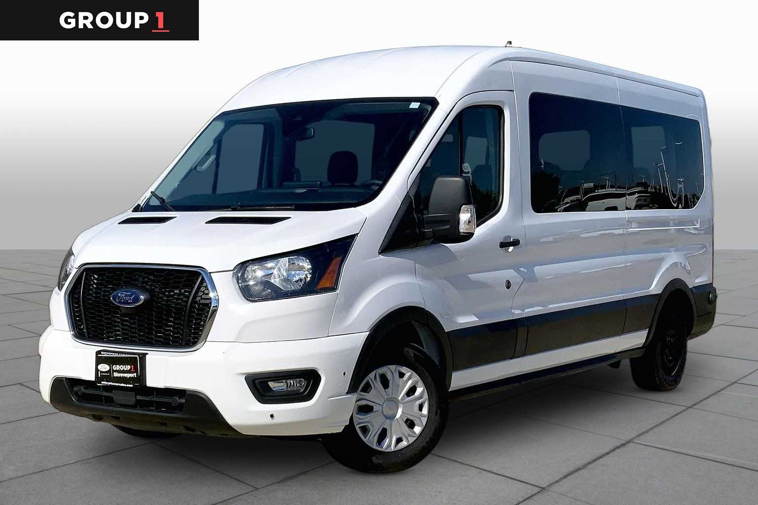 2024 Ford Transit Passenger 350 XLT Medium Roof LB RWD