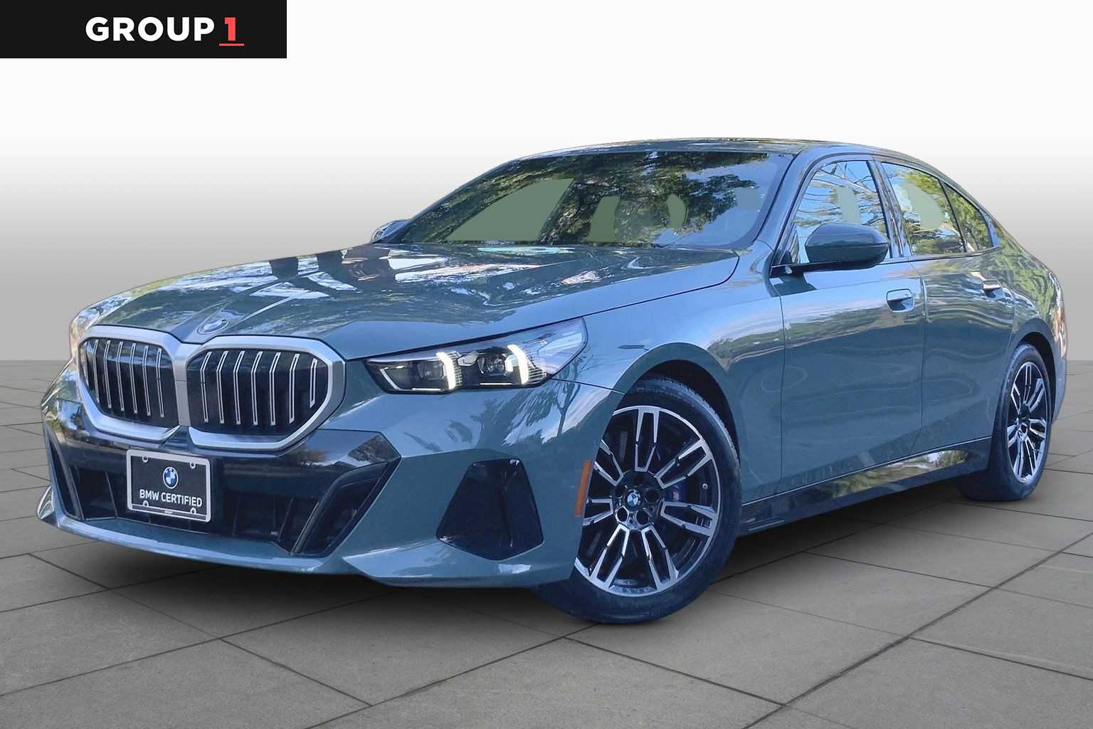 Cape York Green Metallic 2024 BMW 5 Series Sedan All-Wheel Drive 8-Speed Automatic