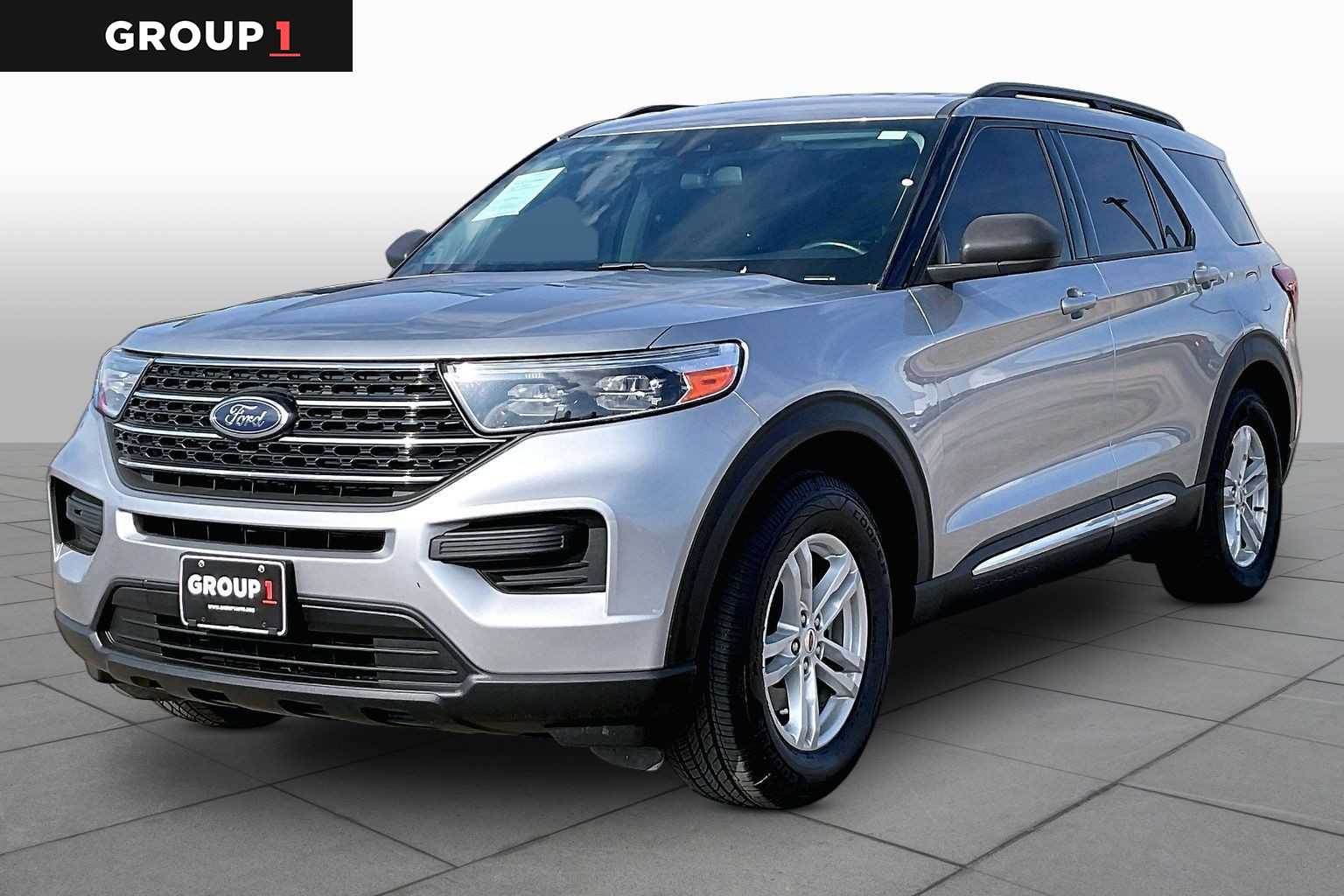 Iconic Silver Metallic 2021 Ford Explorer XLT RWD SUV / Crossover Rear-Wheel Drive Automatic