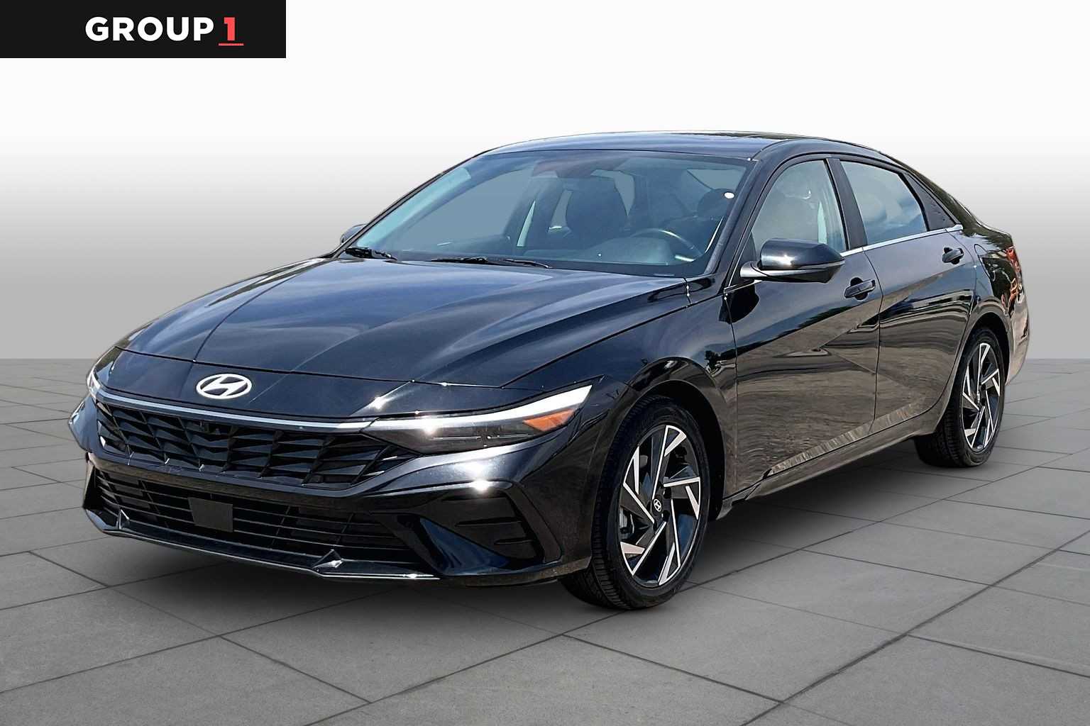 Abyss Black 2024 Hyundai Elantra Sedan Front-Wheel Drive Continuously Variable Transmission