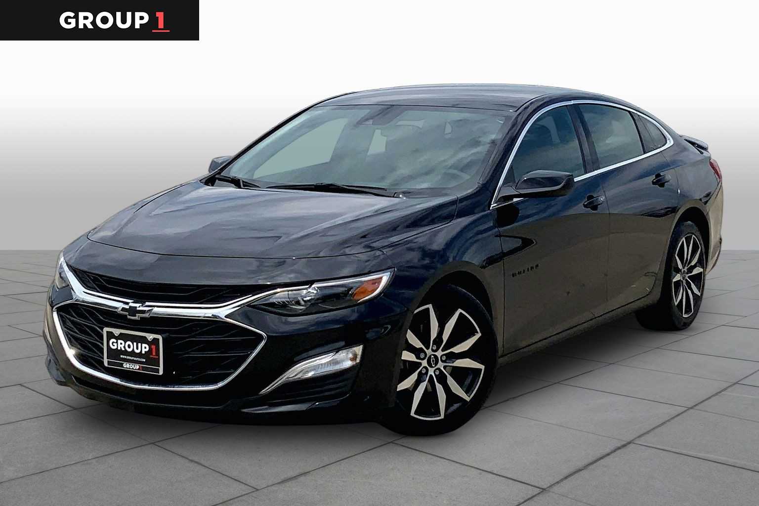 Mosaic Black Metallic 2025 Chevrolet Malibu Sedan Front-Wheel Drive Continuously Variable Transmission
