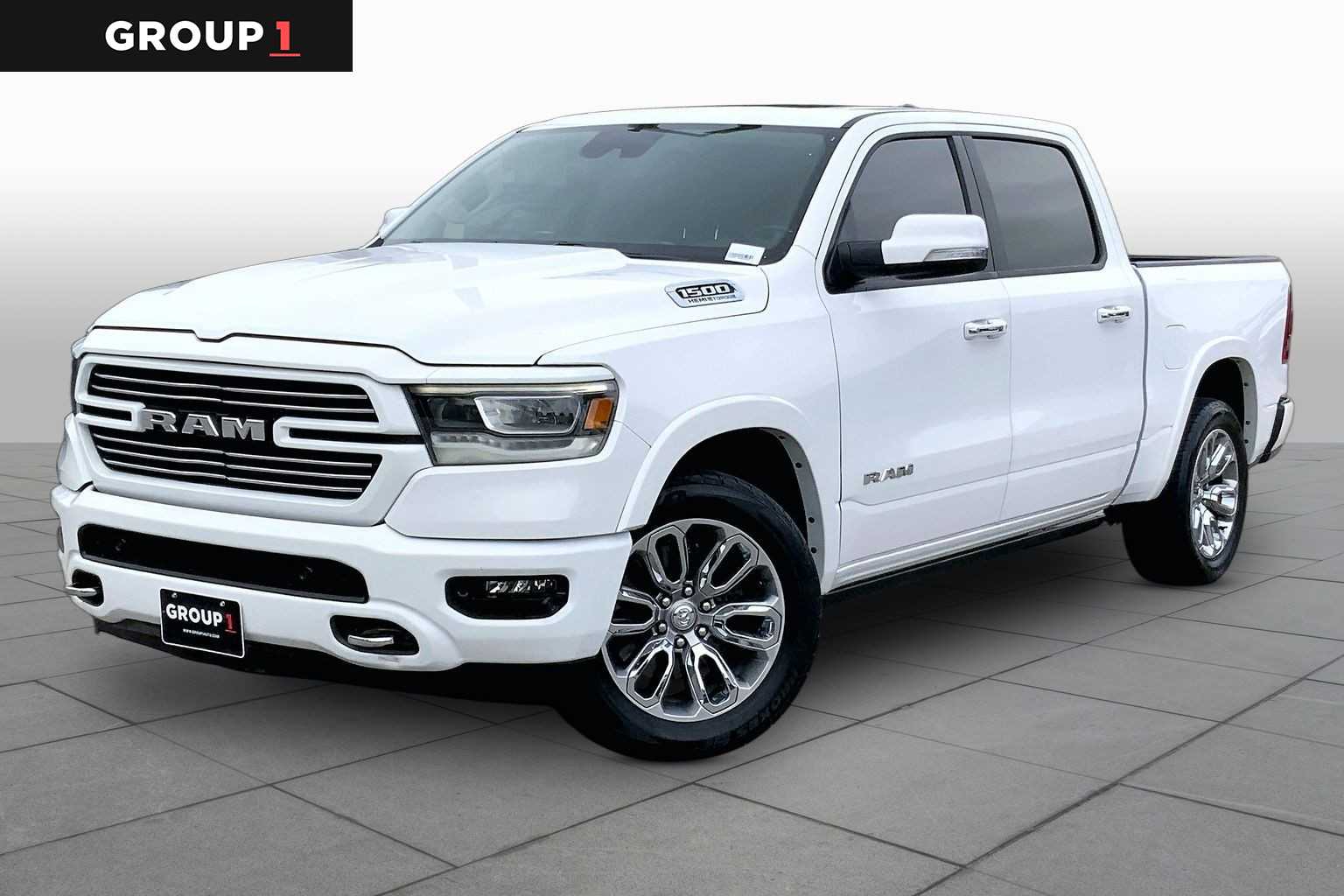 Bright White Clearcoat 2021 RAM 1500 Pickup Truck 4X2 8-Speed Automatic