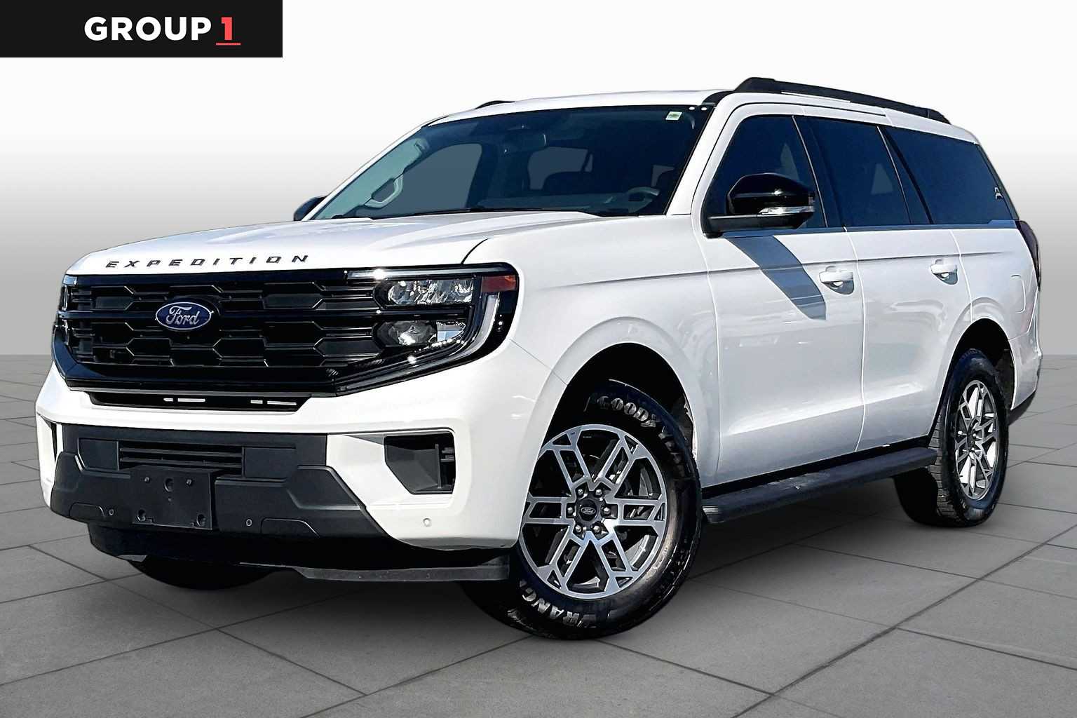 Star White Metallic Tri-Coat 2026 Ford Expedition SUV / Crossover 4X2 Automatic