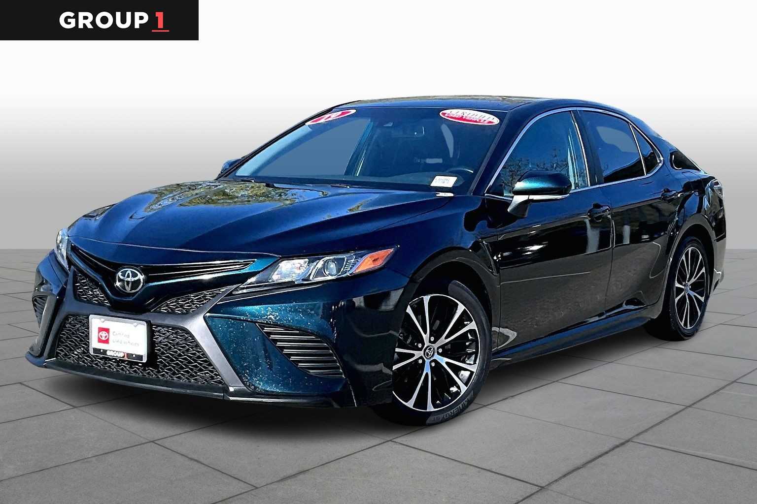 2019 Toyota Camry SE FWD