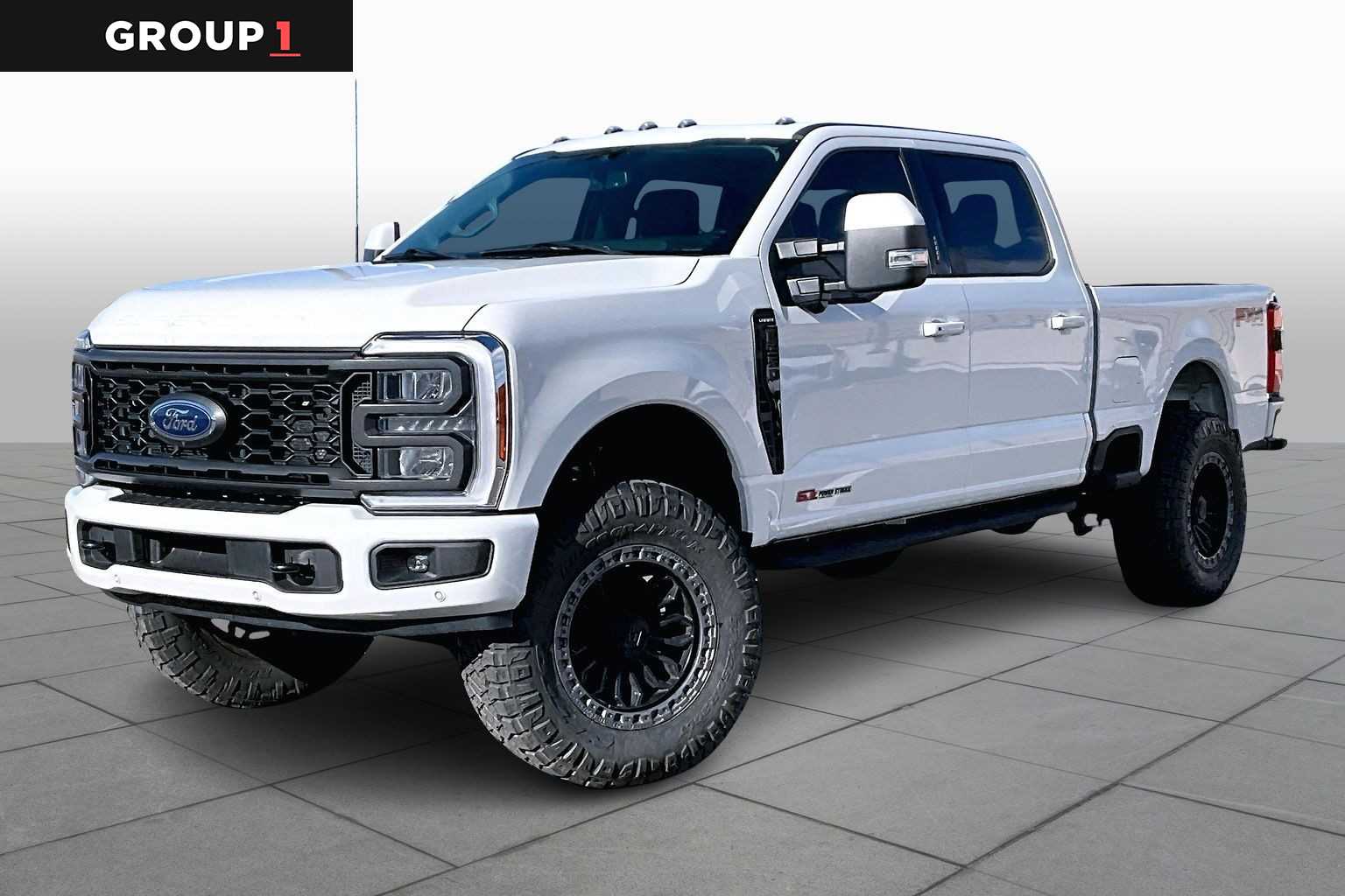 2023 Ford F-350 Super Duty Lariat Crew Cab 4WD