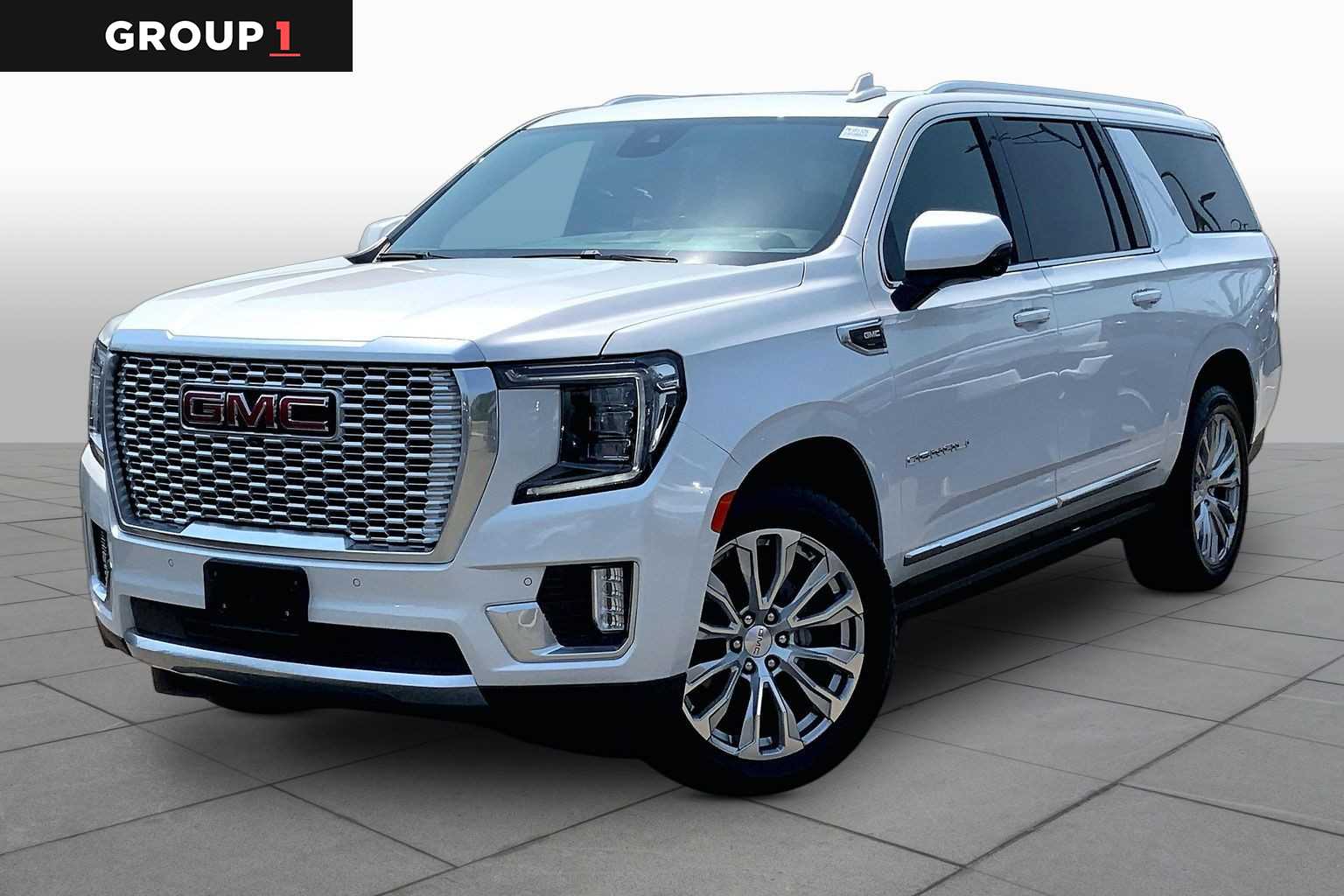 White Frost Tricoat 2023 GMC Yukon XL SUV / Crossover Four-Wheel Drive Automatic