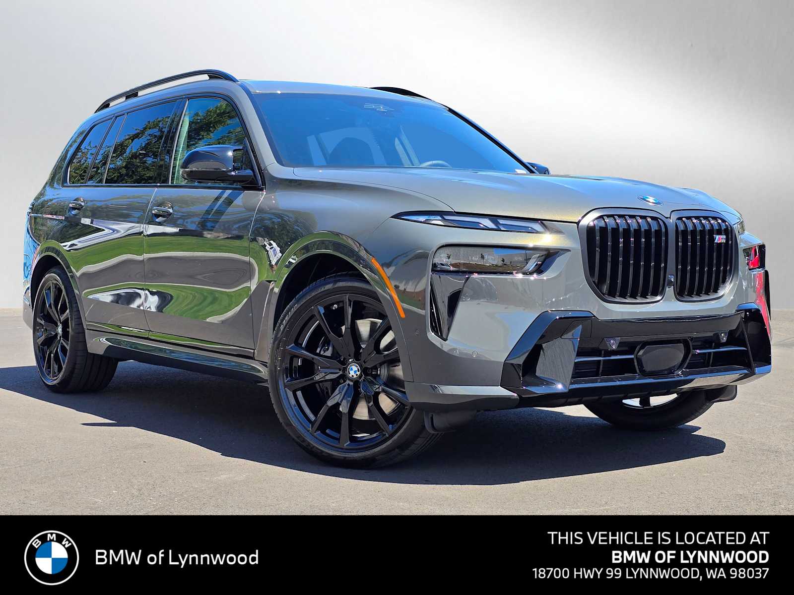 2026 BMW X7 M60i AWD