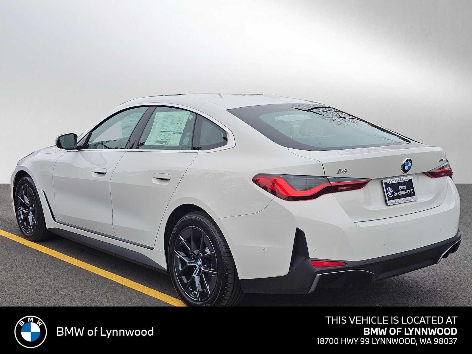 View vehicle photo 5