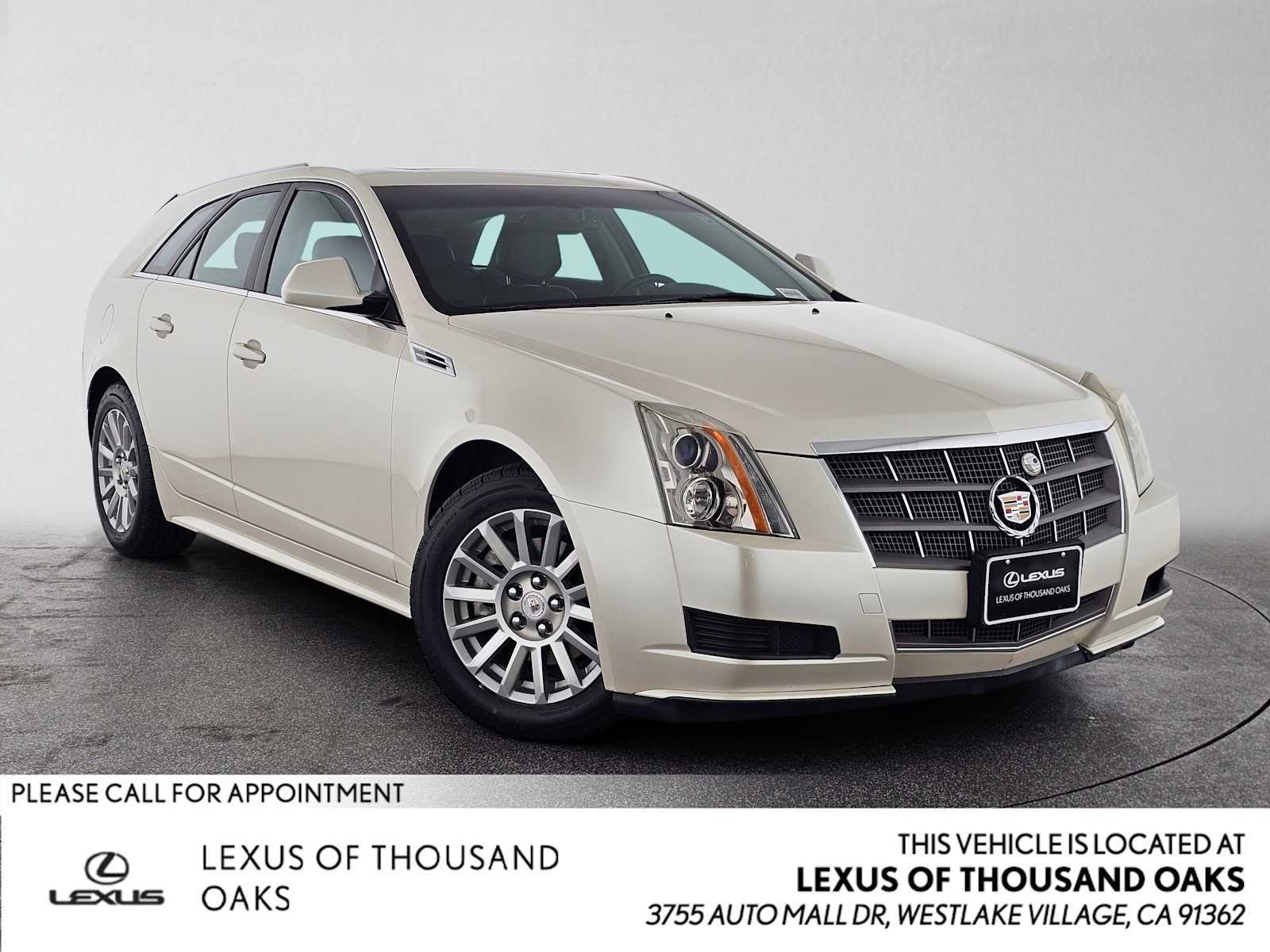 White Diamond Tricoat 2010 Cadillac CTS Sport Wagon Wagon Rear-Wheel Drive 6-Speed Automatic