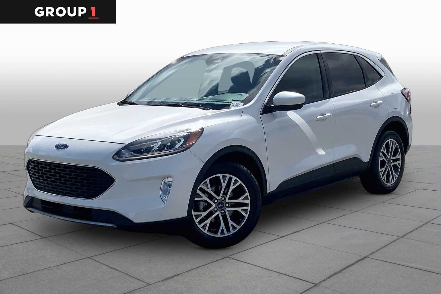 Star White Metallic Tri-Coat 2022 Ford Escape SUV / Crossover Front-Wheel Drive 8-Speed Automatic