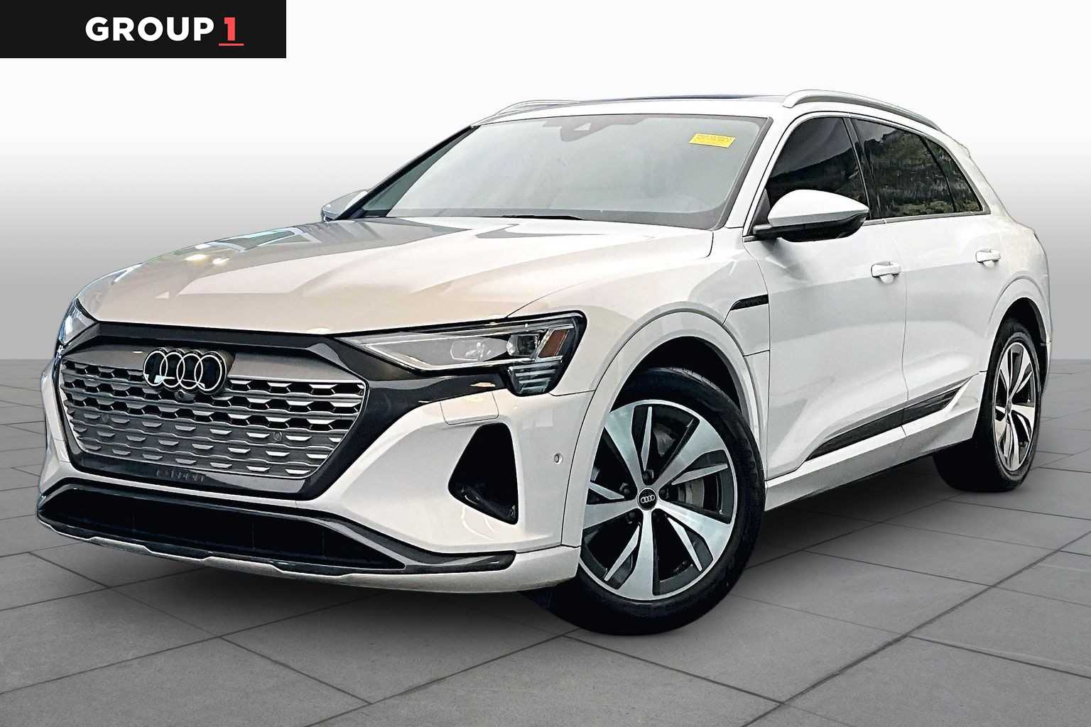 2024 Audi Q8 e-tron quattro Premium Plus AWD