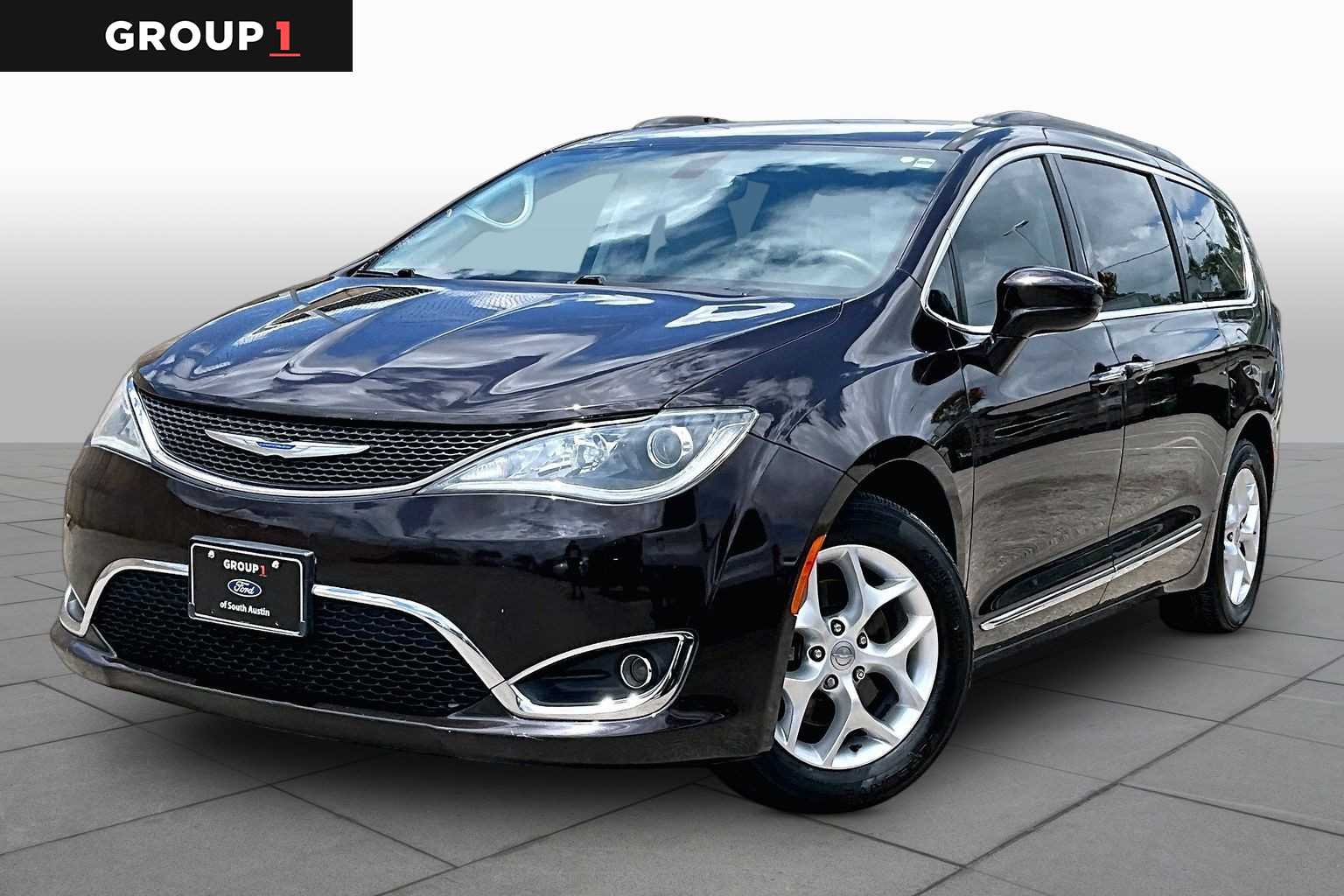 2017 Chrysler Pacifica Touring L FWD