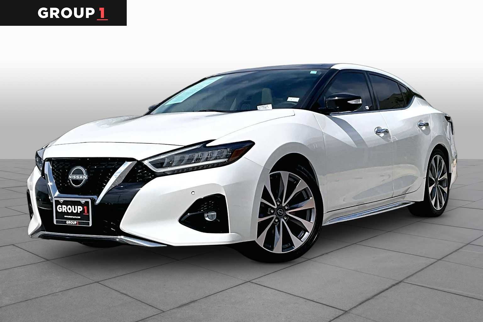 Pearl White Tricoat 2023 Nissan Maxima Platinum FWD Sedan Front-Wheel Drive Continuously Variable Transmission
