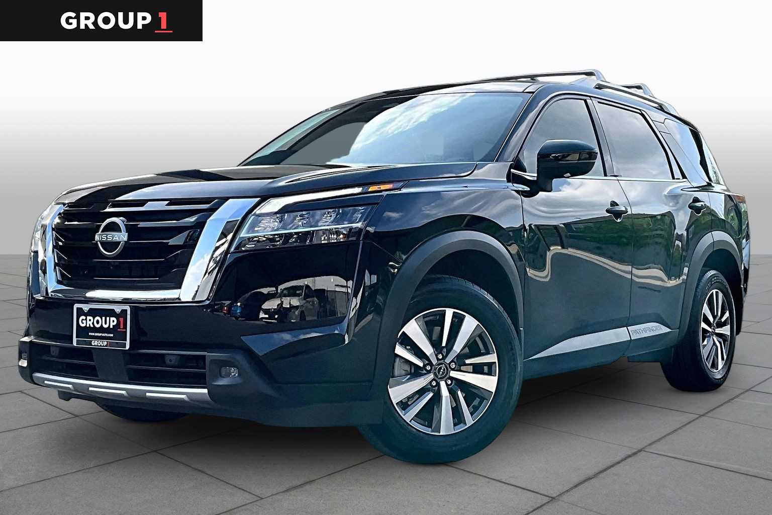 2023 Nissan Pathfinder SL 4WD