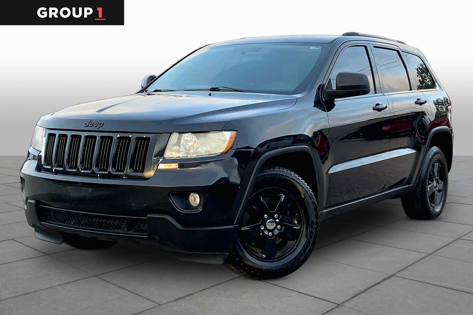 Brilliant Black Crystal Pearl 2011 Jeep Grand Cherokee SUV / Crossover Four-Wheel Drive 5-Speed Automatic