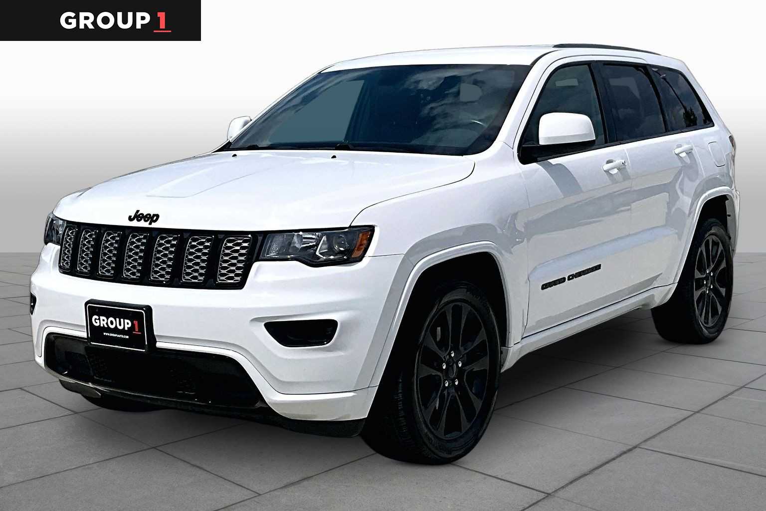 2019 Jeep Grand Cherokee Altitude Bright White Clearcoat at Auto Boutique Texas