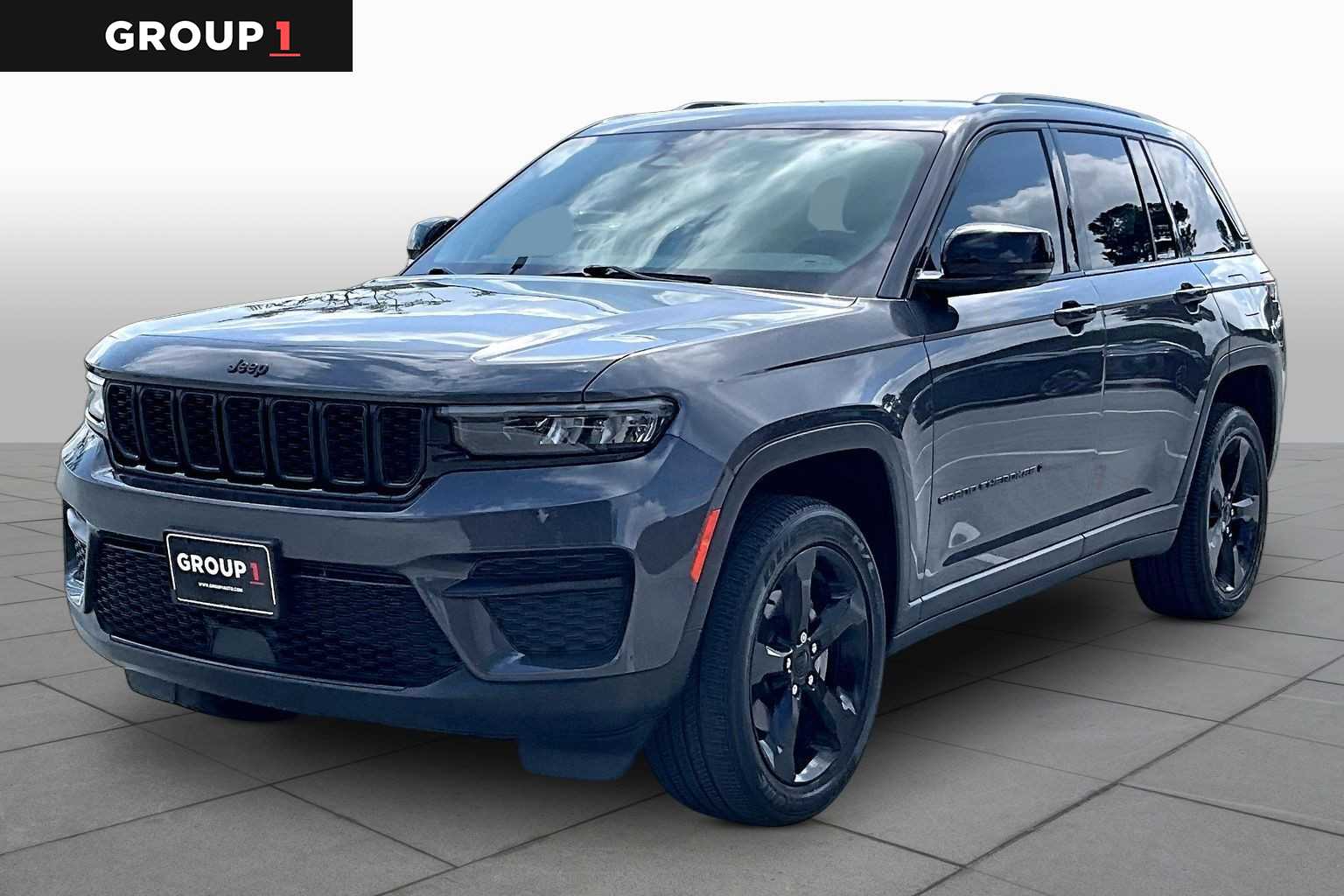 2023 Jeep Grand Cherokee Altitude Baltic Gray Metallic Clearcoat at HGreg Houston