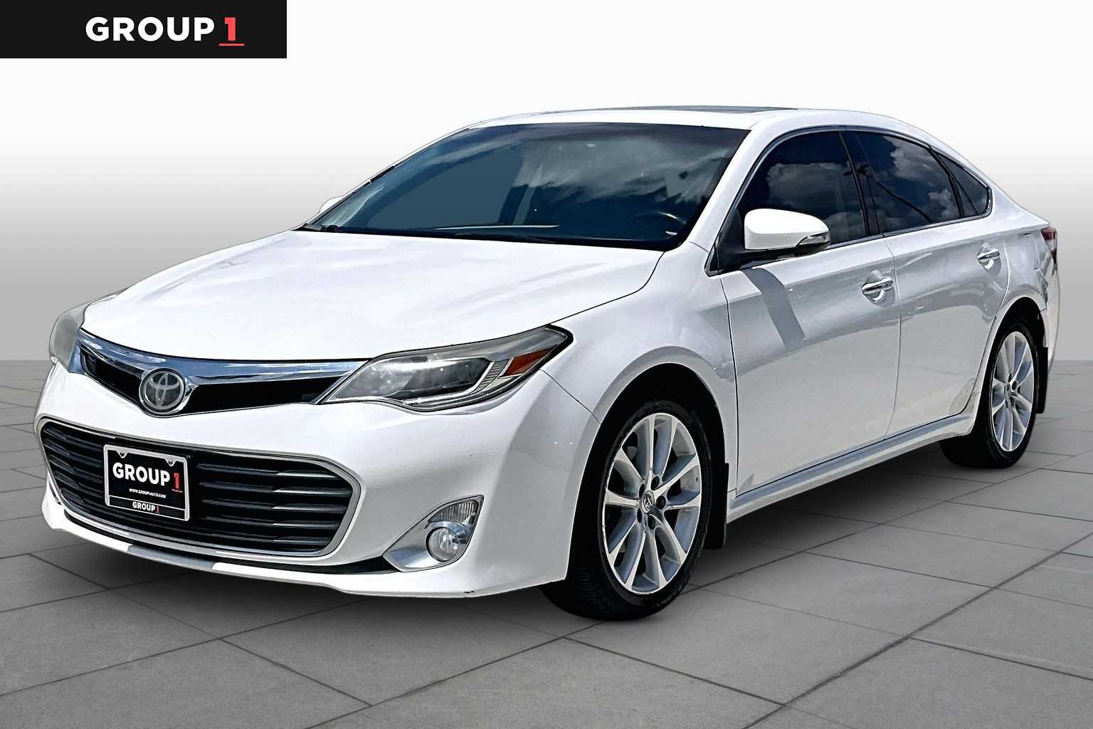2013 Toyota Avalon Limited Blizzard Pearl at Tomball Ford