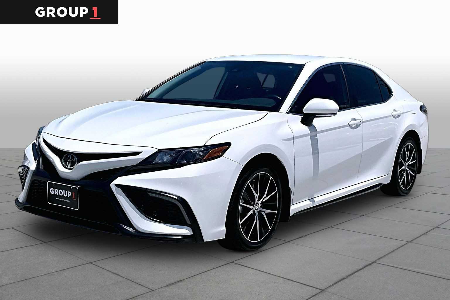 2023 Toyota Camry SE Ice Cap at Group 1 Toyota Southwest