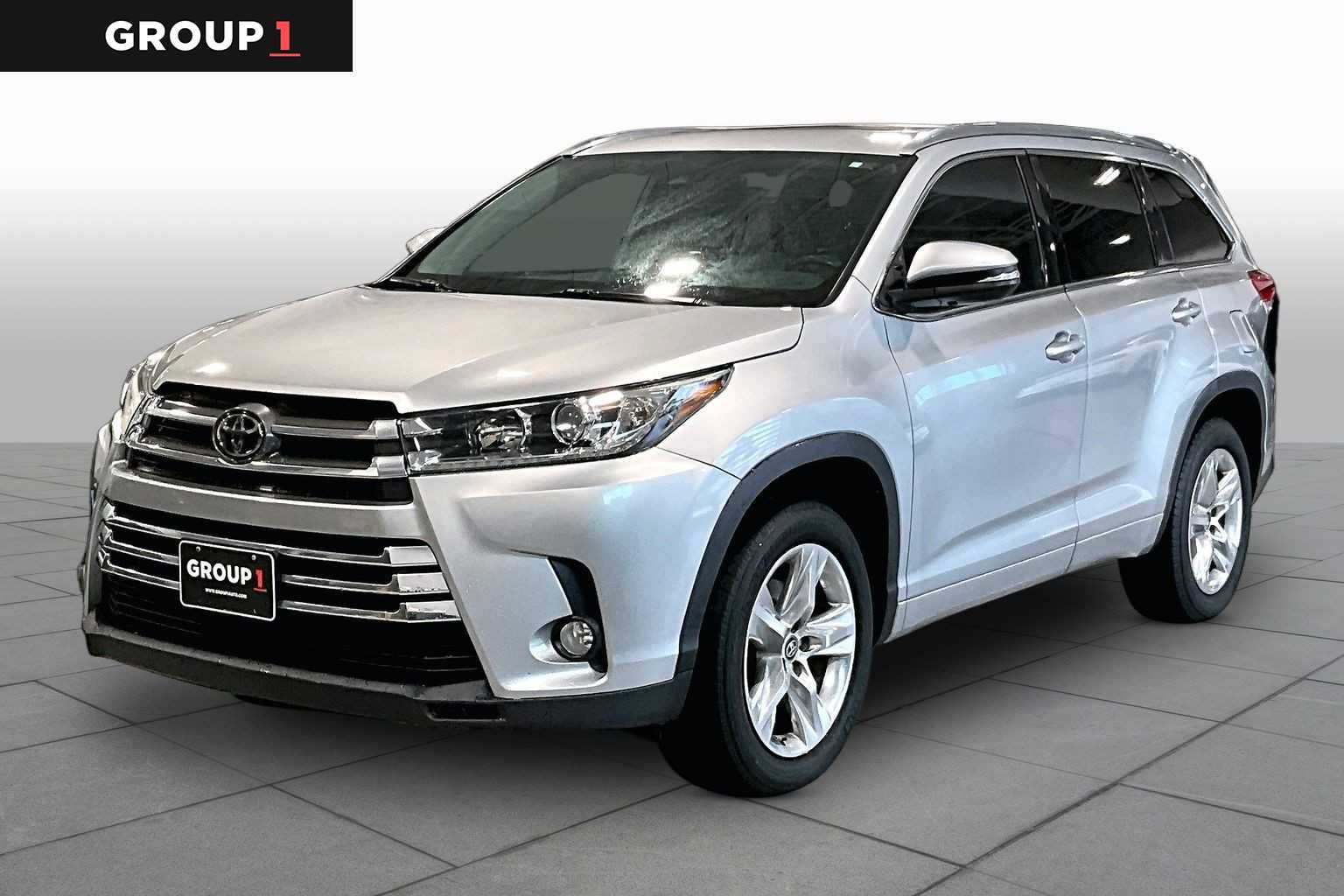 2018 Toyota Highlander Limited Celestial Silver Metallic at Group 1 Toyota Southwest