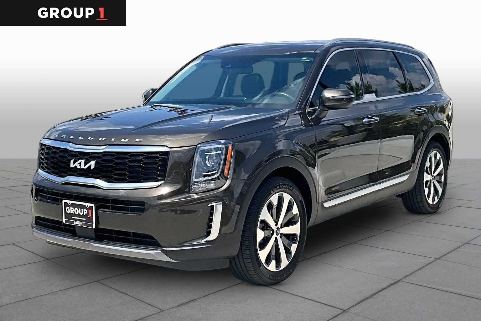 2022 Kia Telluride S Dark Moss at Westside Kia