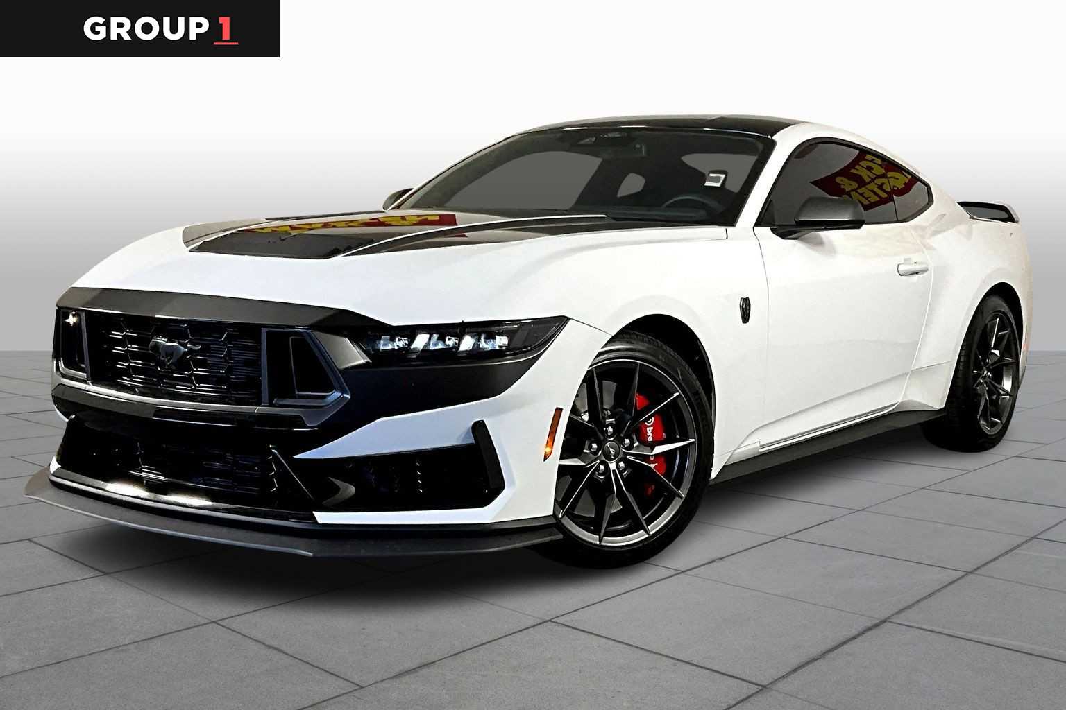 2025 Ford Mustang Dark Horse Fastback RWD