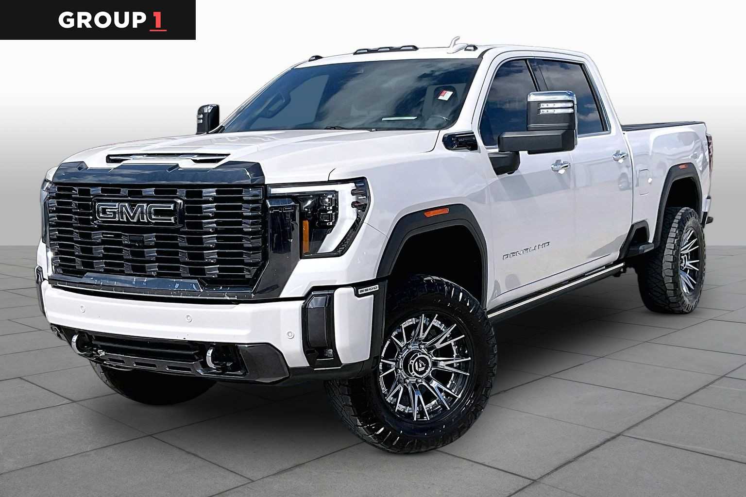 2024 GMC Sierra 2500HD photo 1 of 35