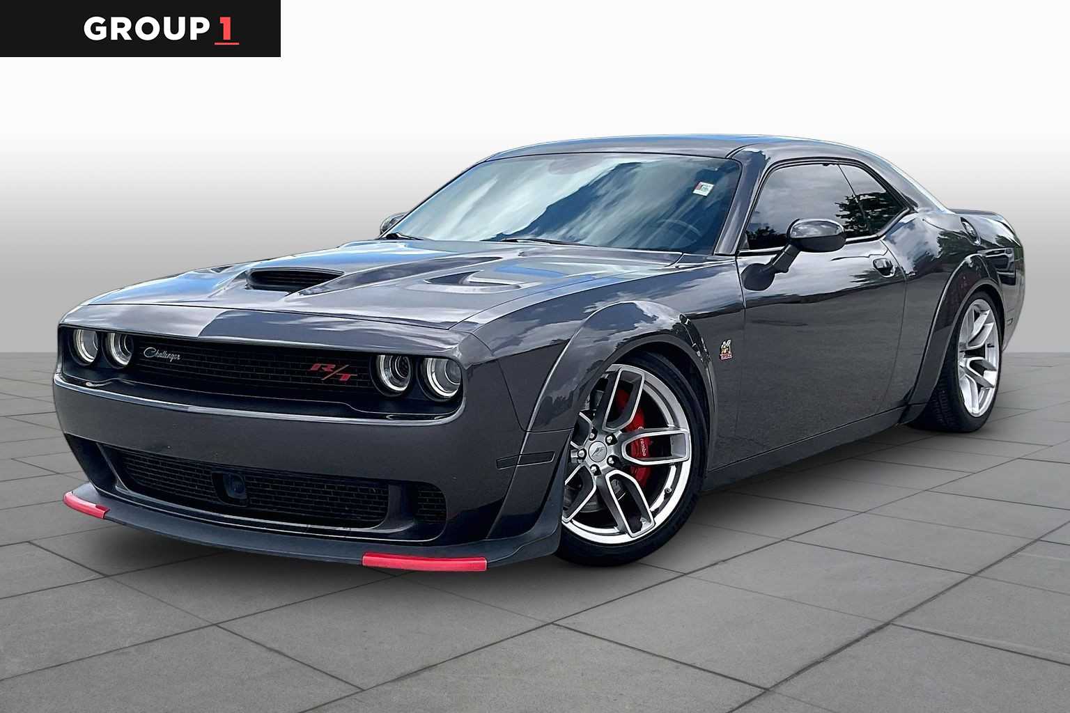 Gray (Granite Pearlcoat) 2019 Dodge Challenger R/T Scat Pack RWD Coupe Rear-Wheel Drive 8-Speed Automatic