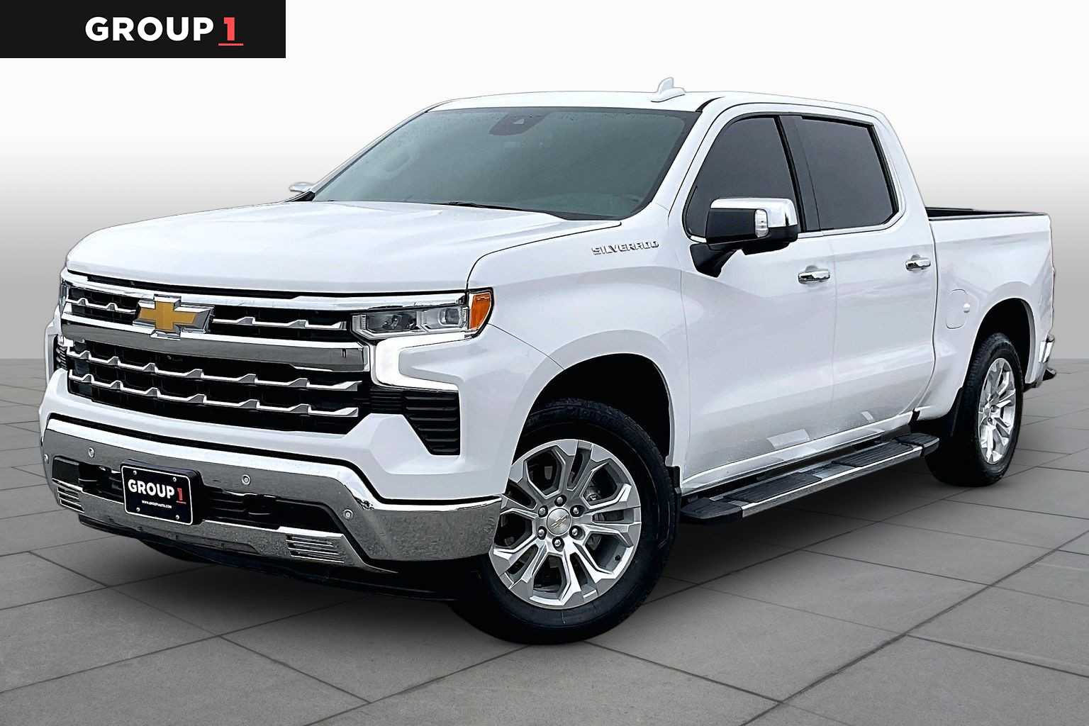 2023 Chevrolet Silverado 1500 photo 1 of 34