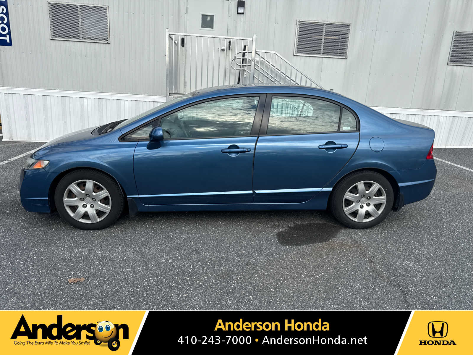 2009 Honda Civic LX Sedan Front-Wheel Drive 5-Speed Manual