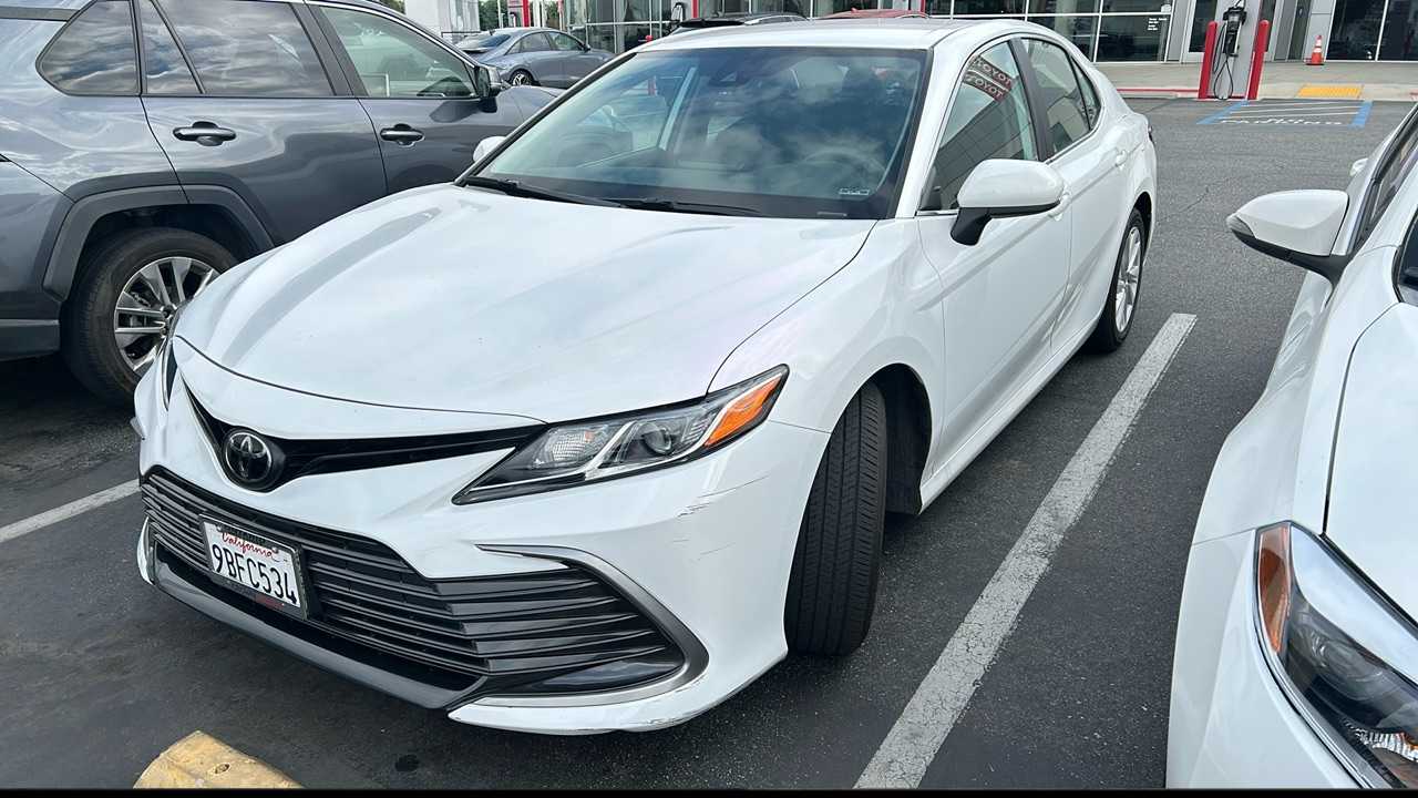 2022 Toyota Camry LE 1