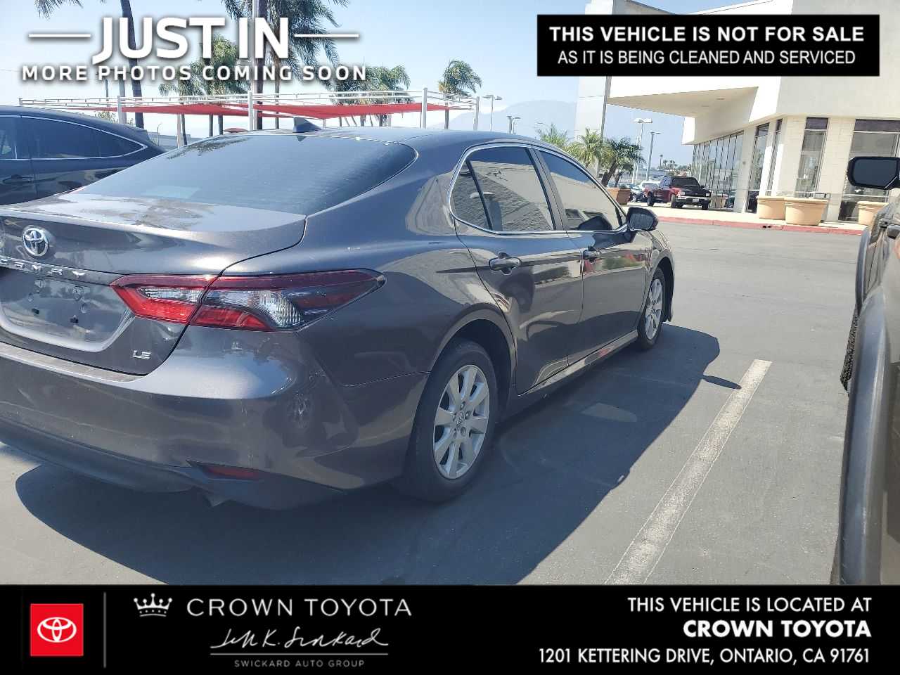 View vehicle photo 2