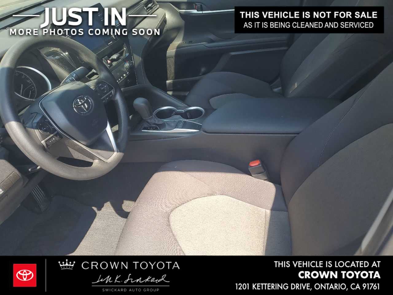 View vehicle photo 4