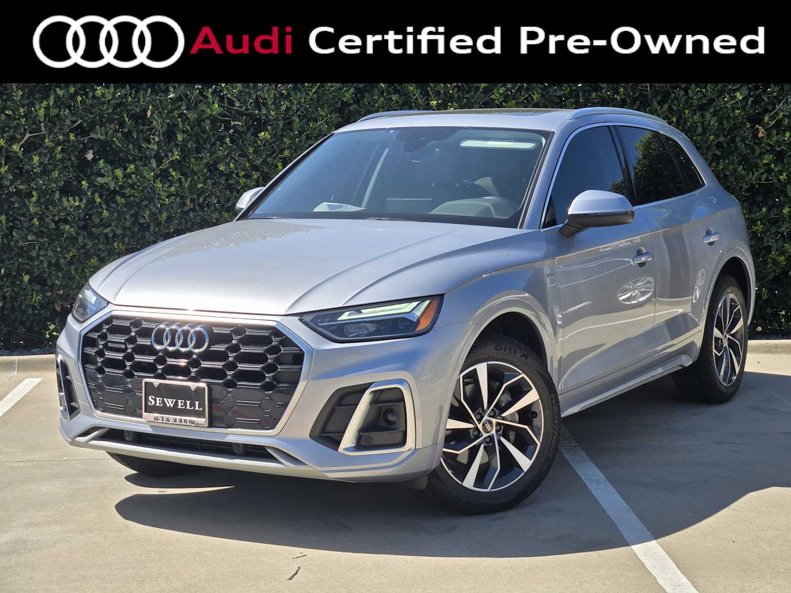 2022 Audi Q5 S line Premium