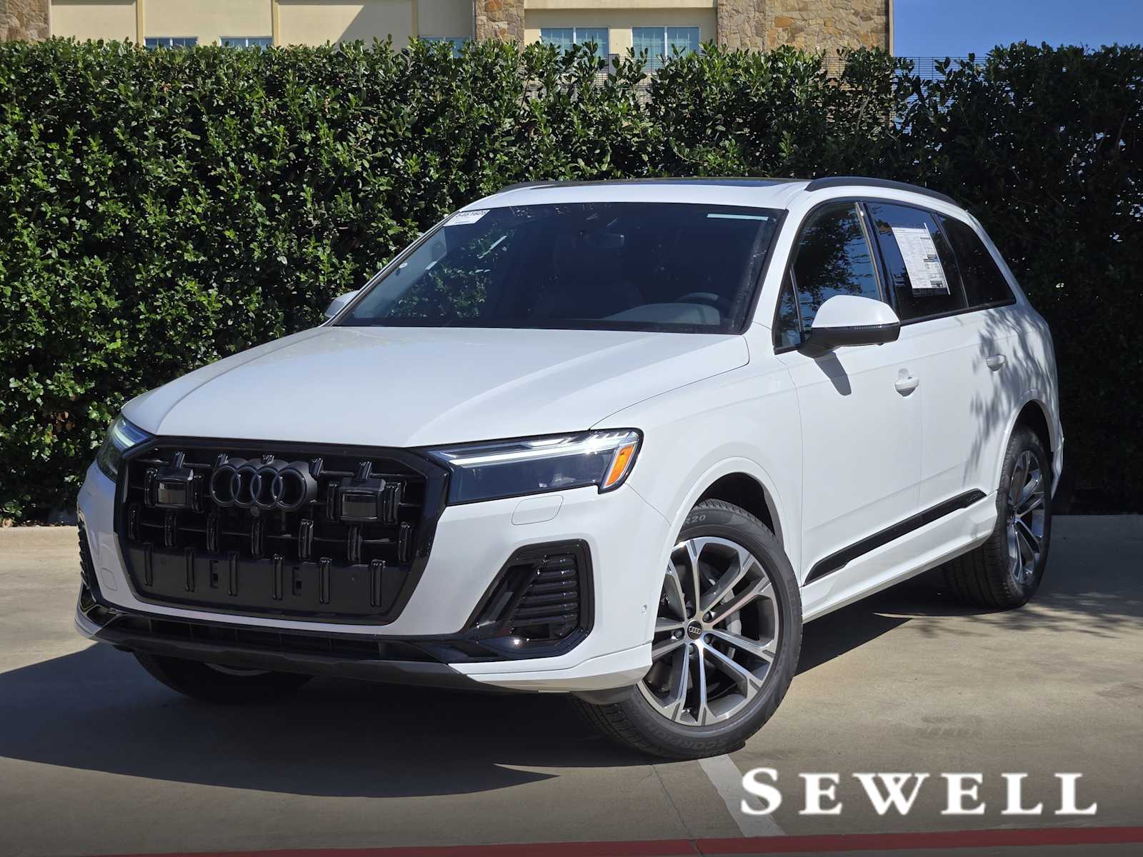 2026 Audi Q7 Premium