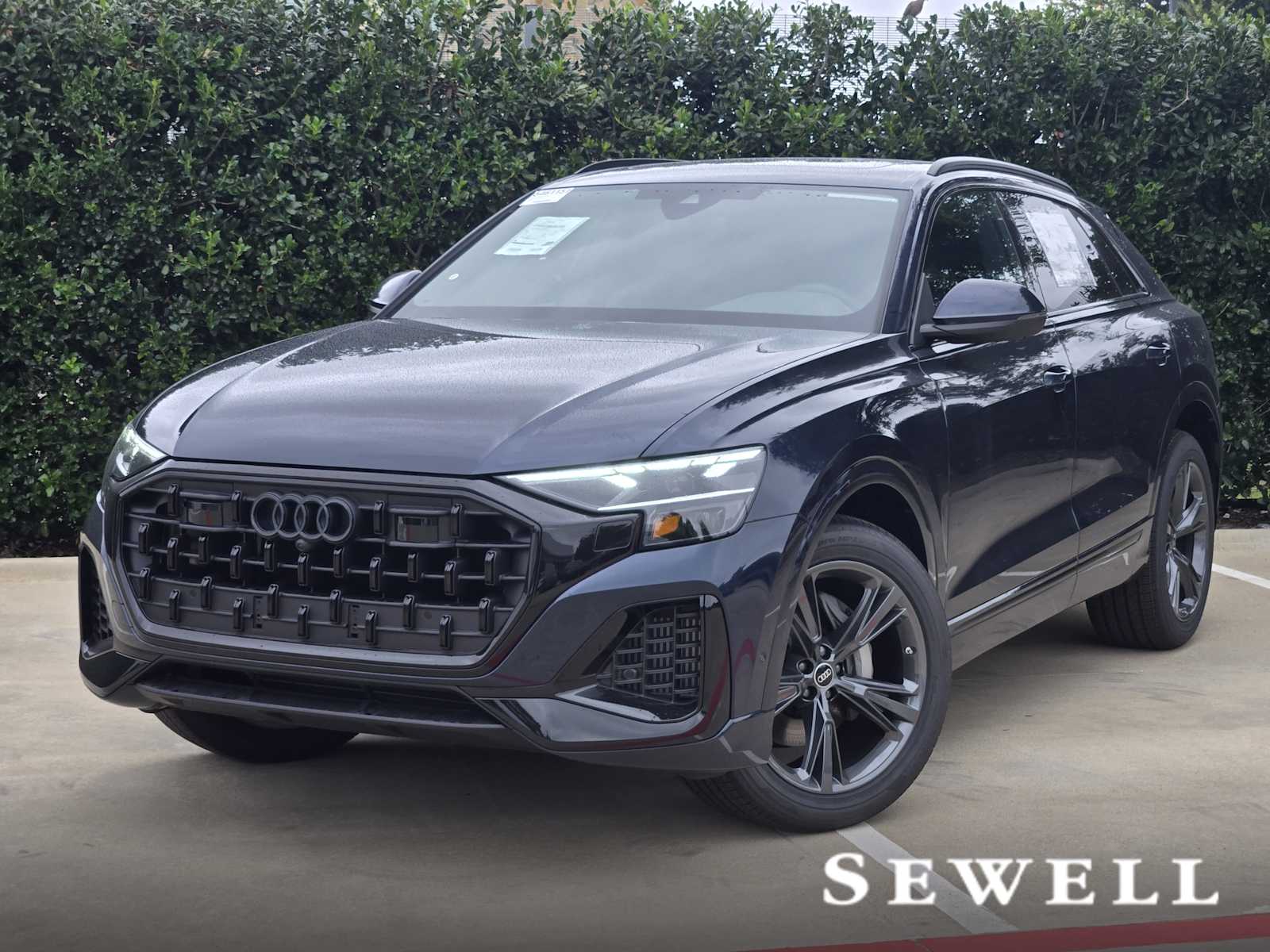 2026 Audi Q8 Premium