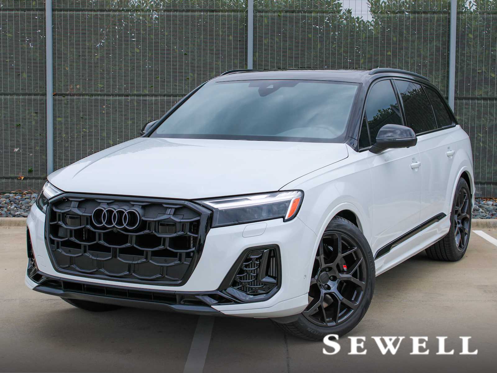 2026 Audi SQ7 Premium Plus