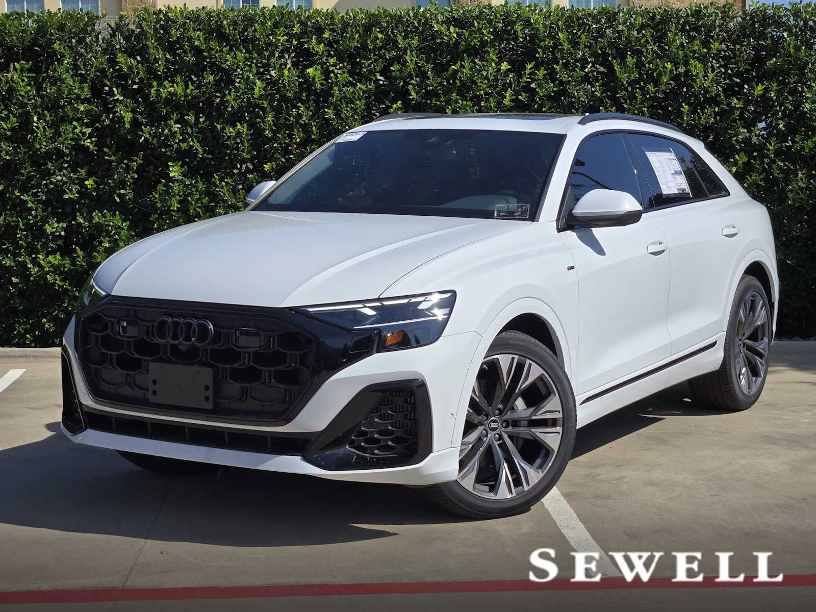 2026 Audi Q8 Premium Plus