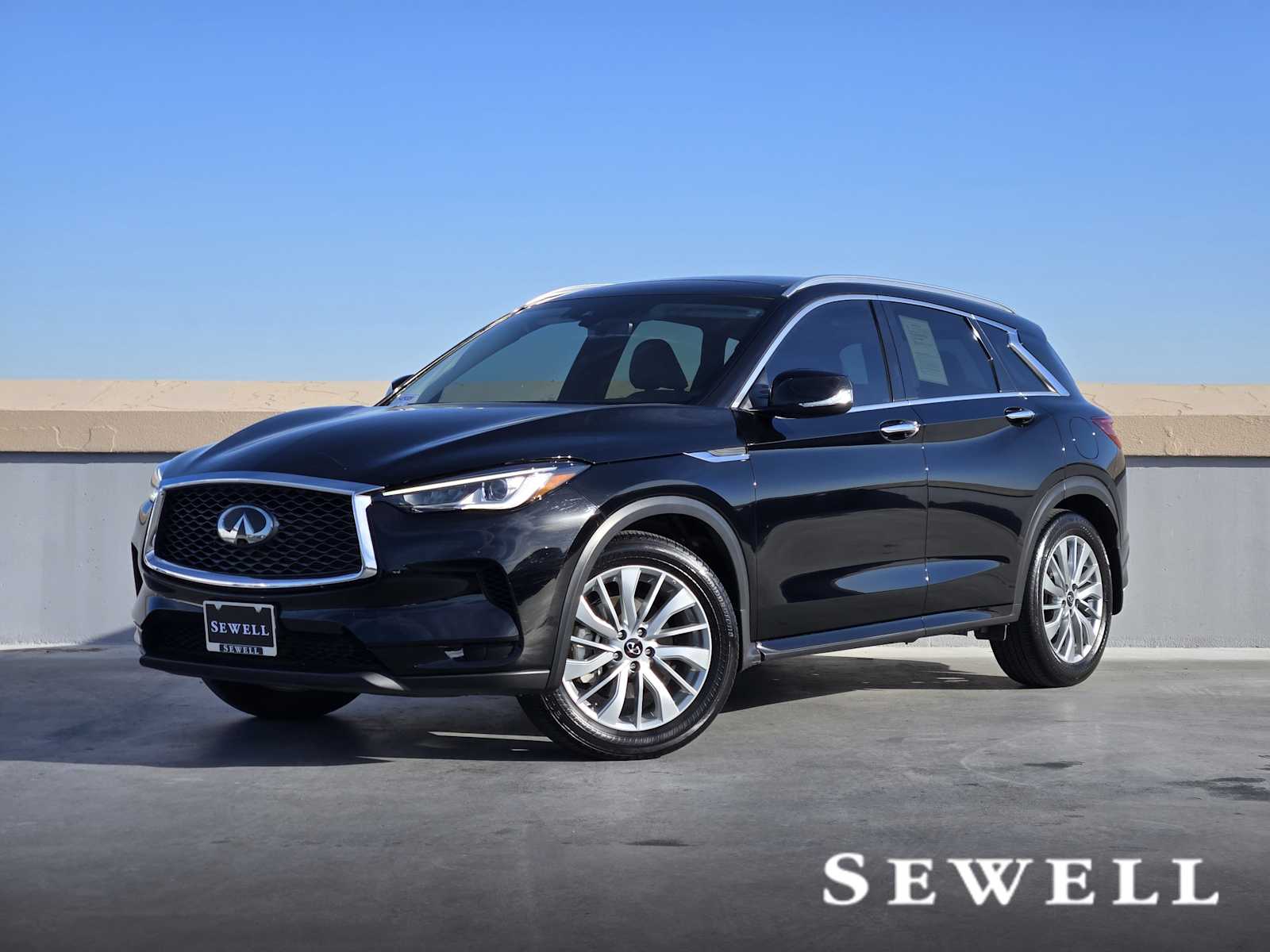 2023 INFINITI QX50 Luxe