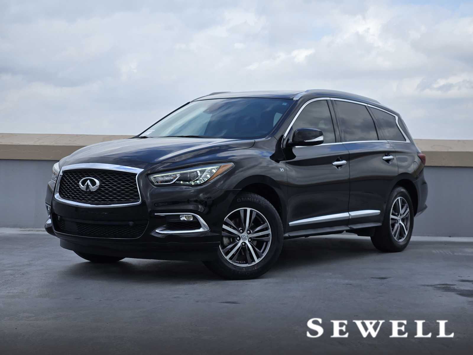 2019 INFINITI QX60 LUXE