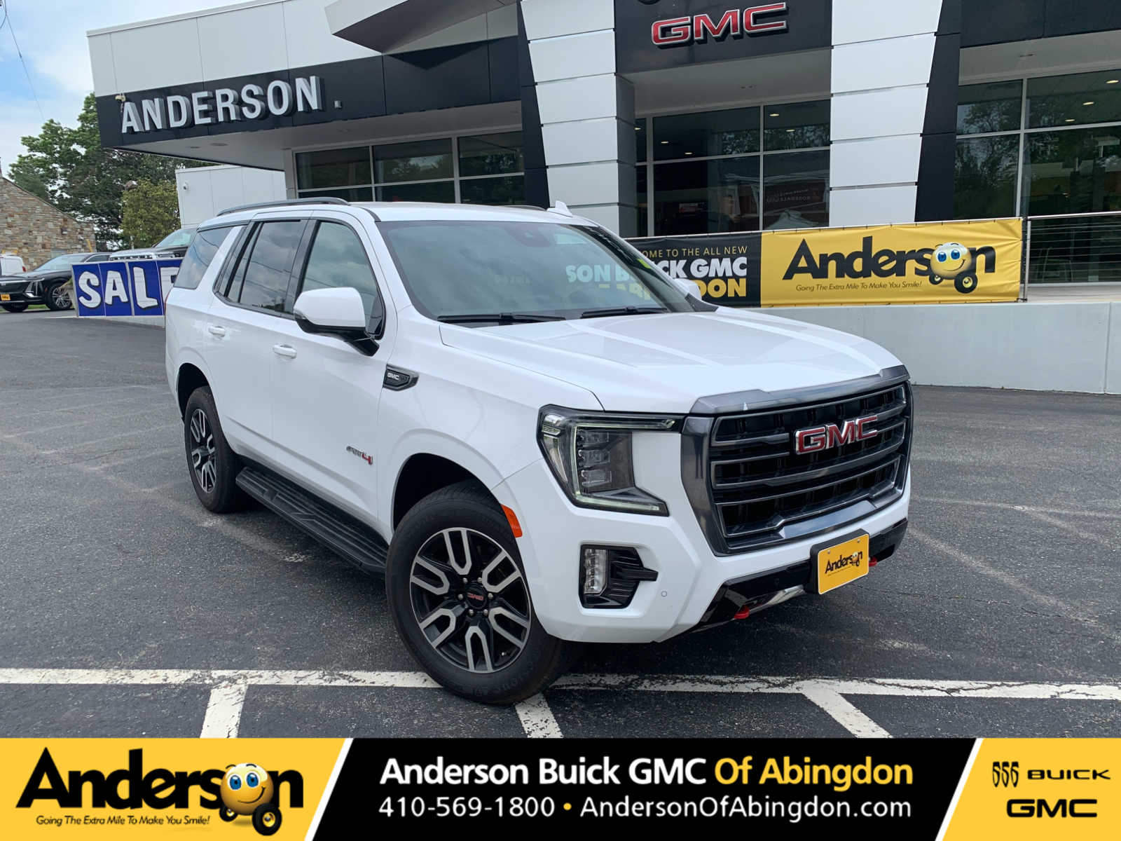 Summit White 2023 GMC Yukon SUV / Crossover Four-Wheel Drive Automatic