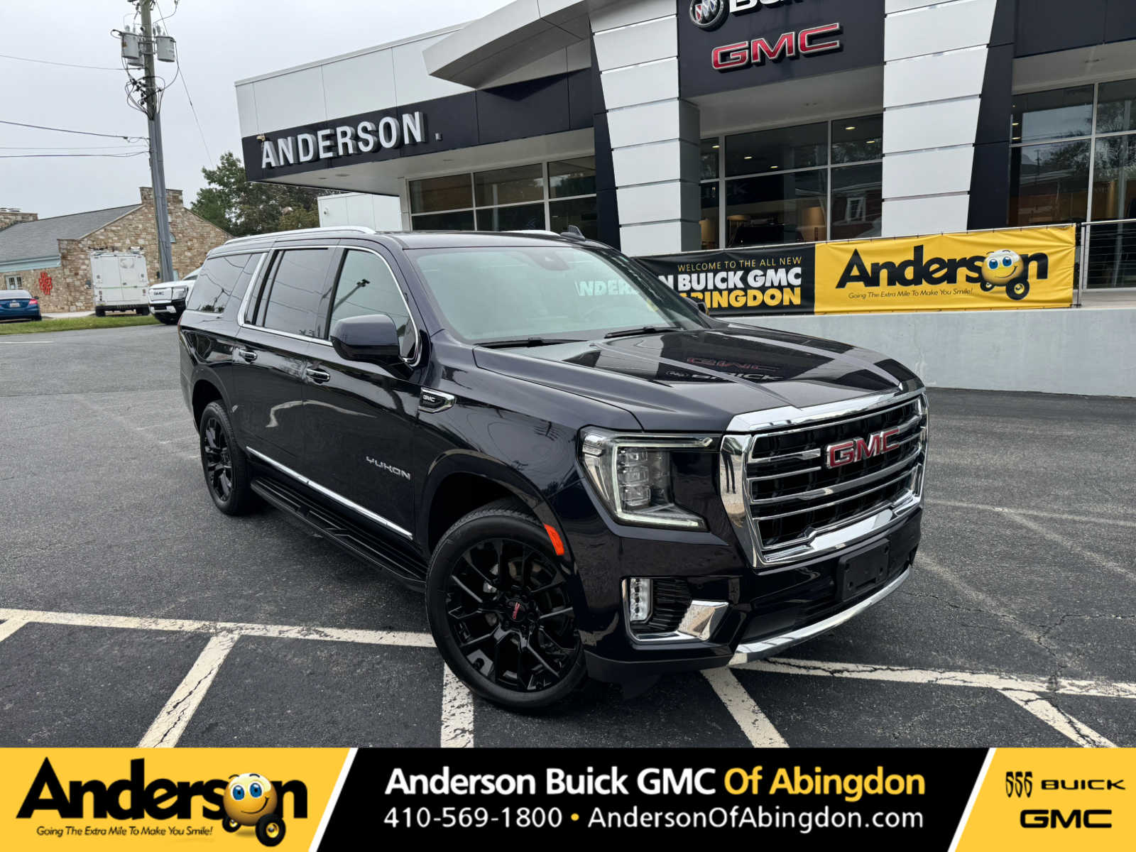 Midnight Blue Metallic 2023 GMC Yukon XL SUV / Crossover Four-Wheel Drive Automatic