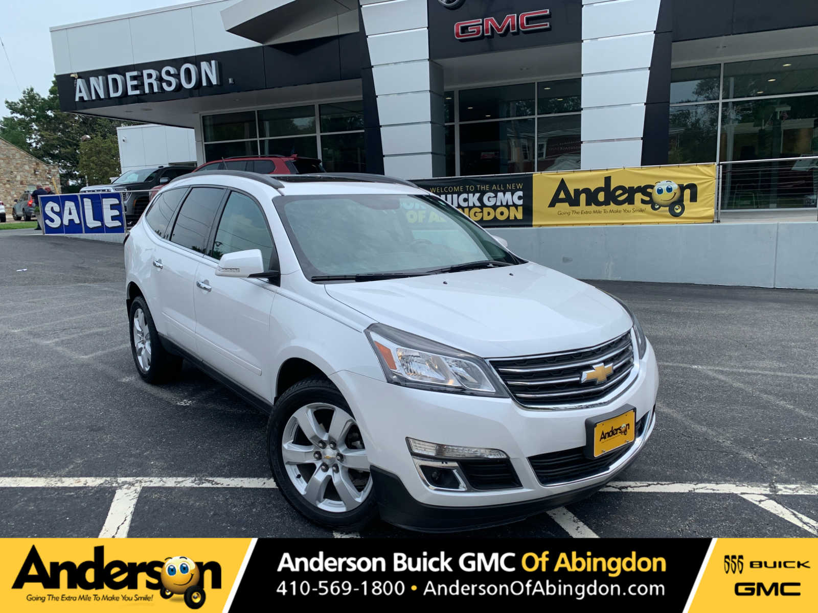 White (Iridescent Pearl Tricoat) 2017 Chevrolet Traverse SUV / Crossover Front-Wheel Drive 6-Speed Automatic