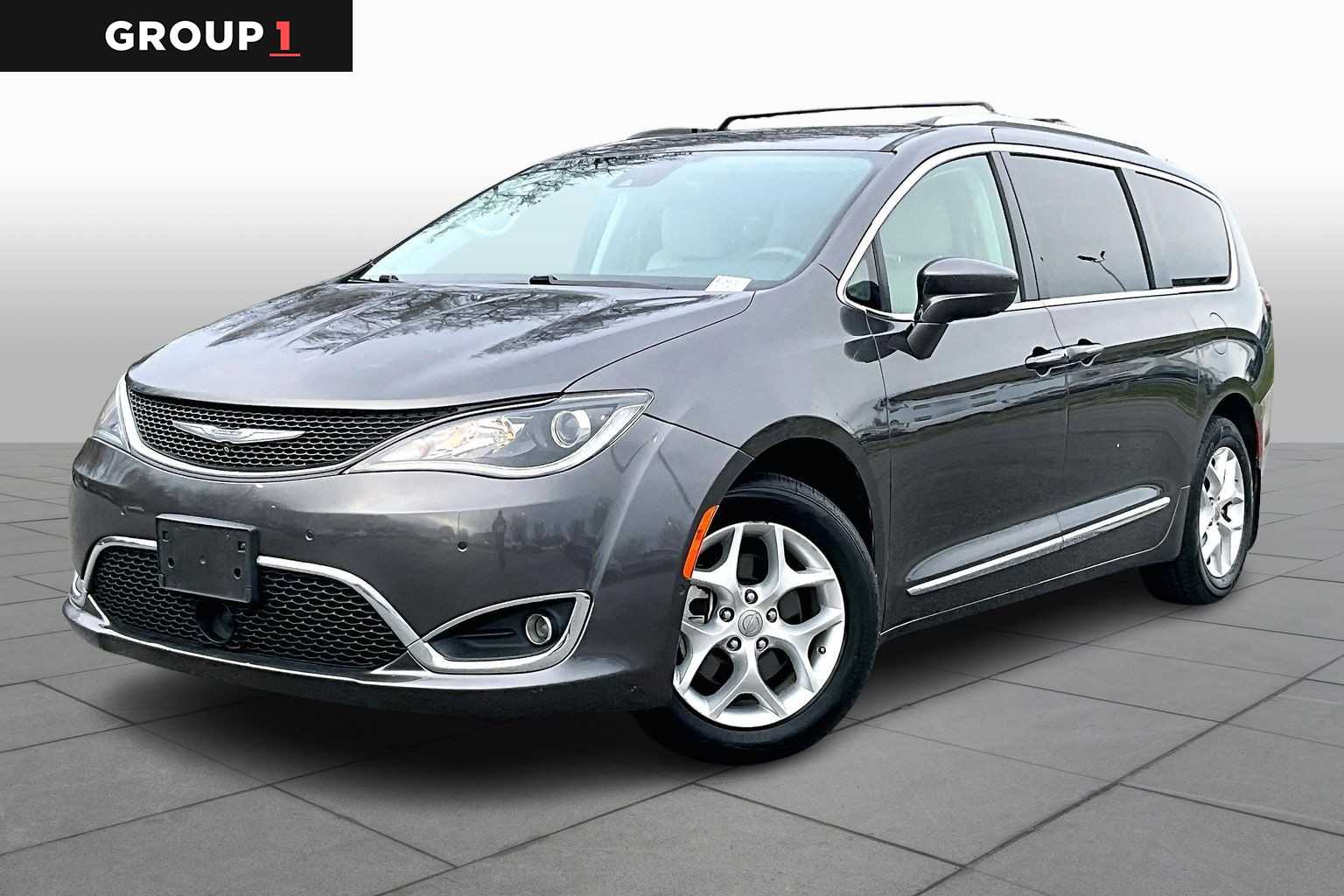 2017 Chrysler Pacifica Touring L Plus FWD