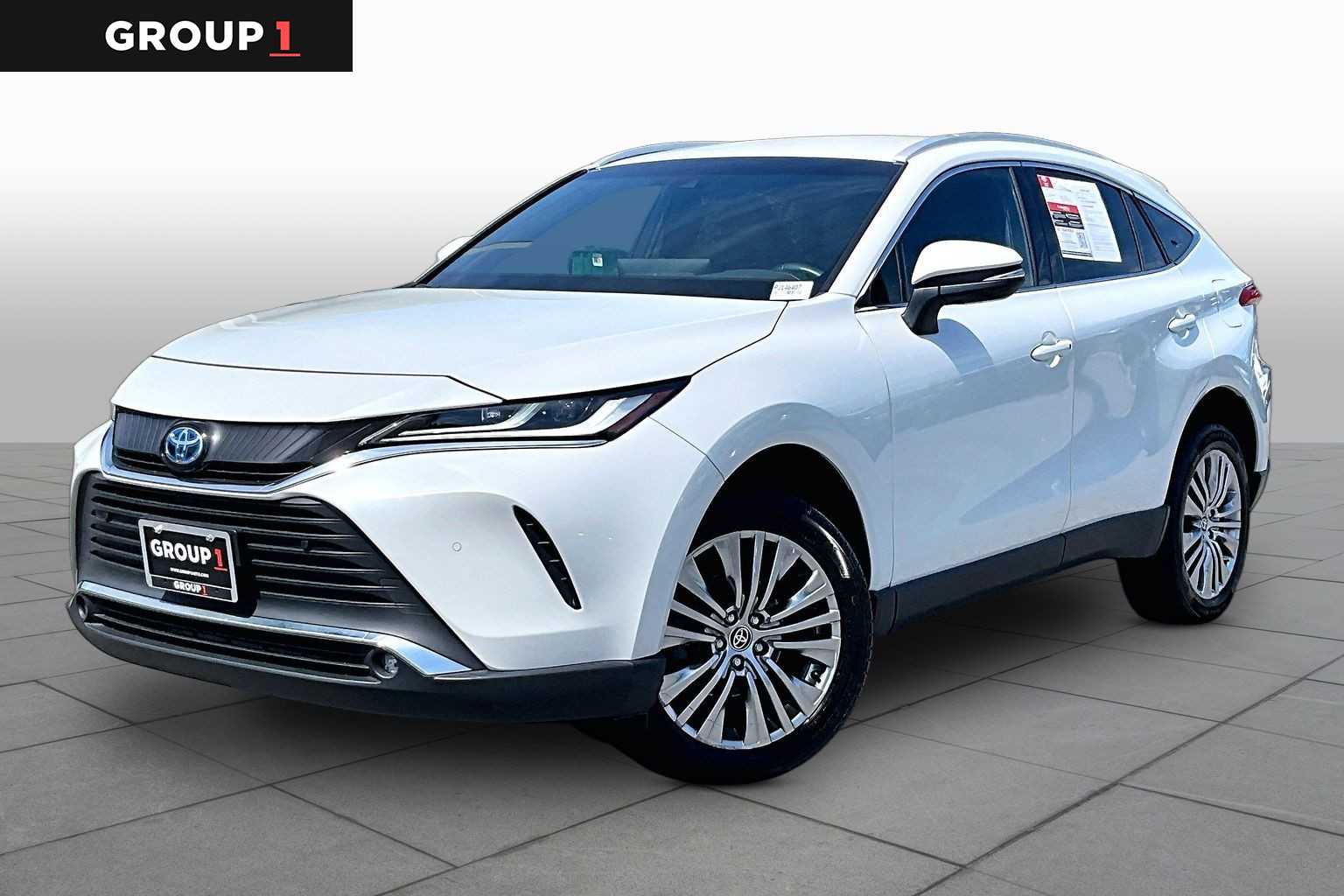 White (Wind Chill Pearl) 2023 Toyota Venza SUV / Crossover All-Wheel Drive Continuously Variable Transmission
