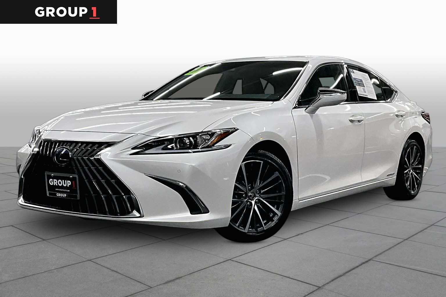 Eminent White Pearl 2022 Lexus ES Hybrid Sedan Front-Wheel Drive Continuously Variable Transmission