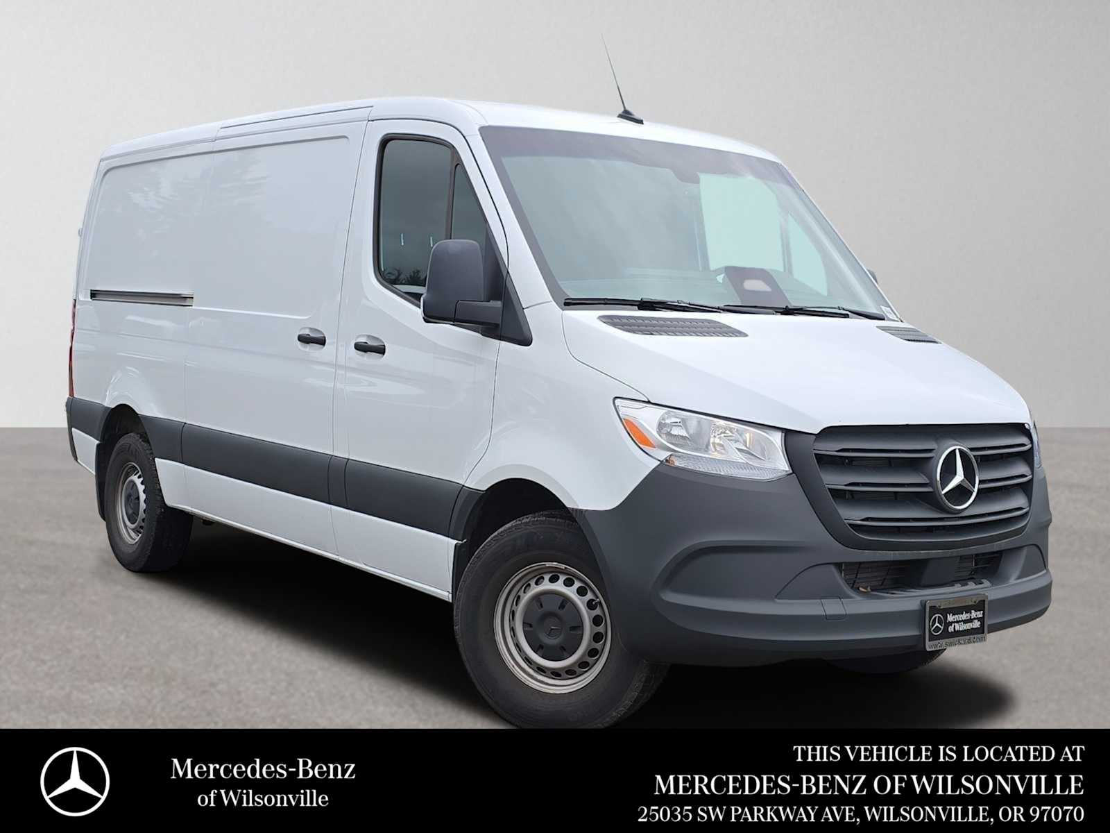 Arctic White 2025 Mercedes-Benz Sprinter Cargo 2500 144 RWD Van Rear-Wheel Drive 9-Speed Automatic