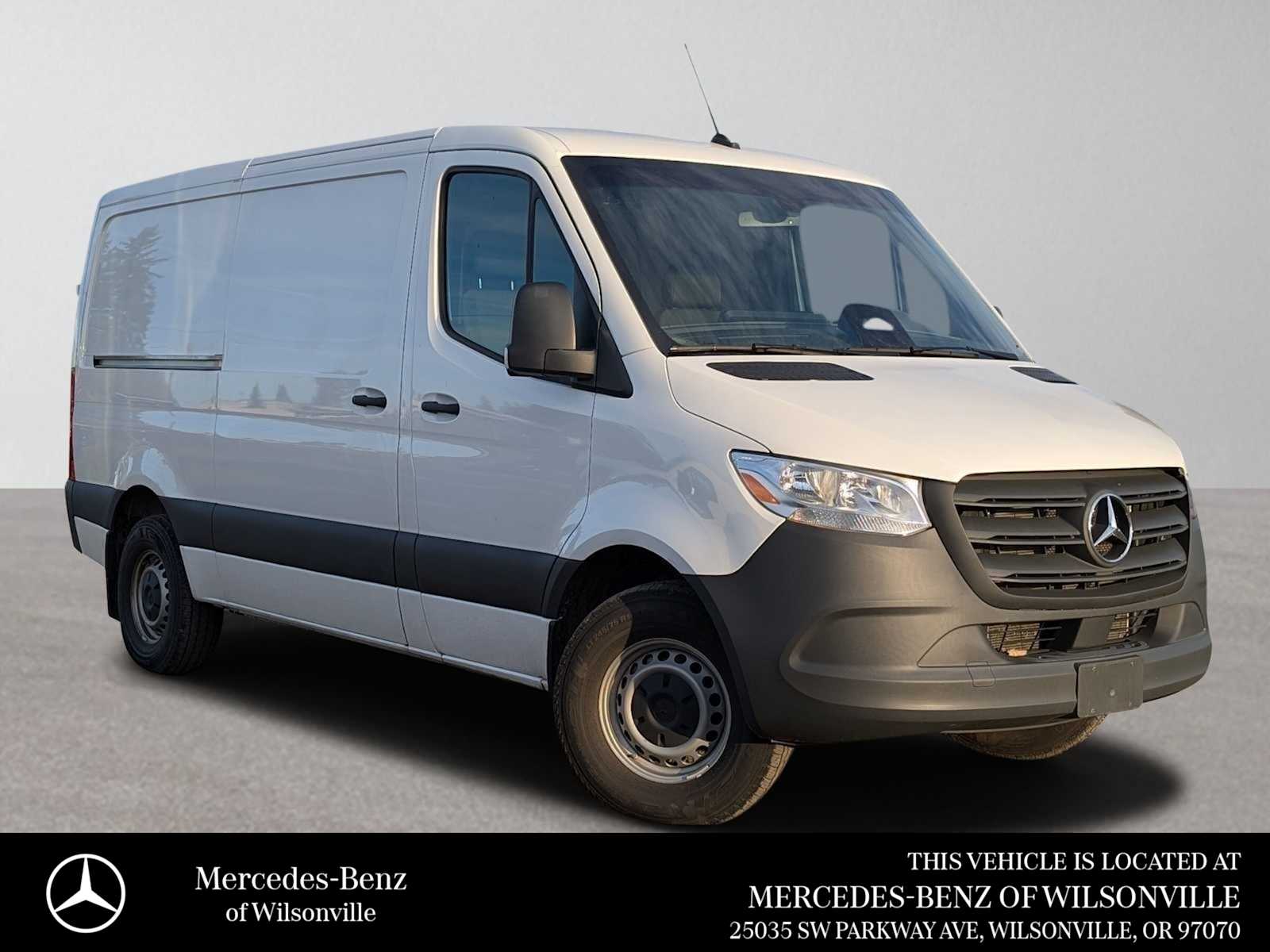 Arctic White 2025 Mercedes-Benz Sprinter Cargo 2500 144 RWD Van Rear-Wheel Drive 9-Speed Automatic