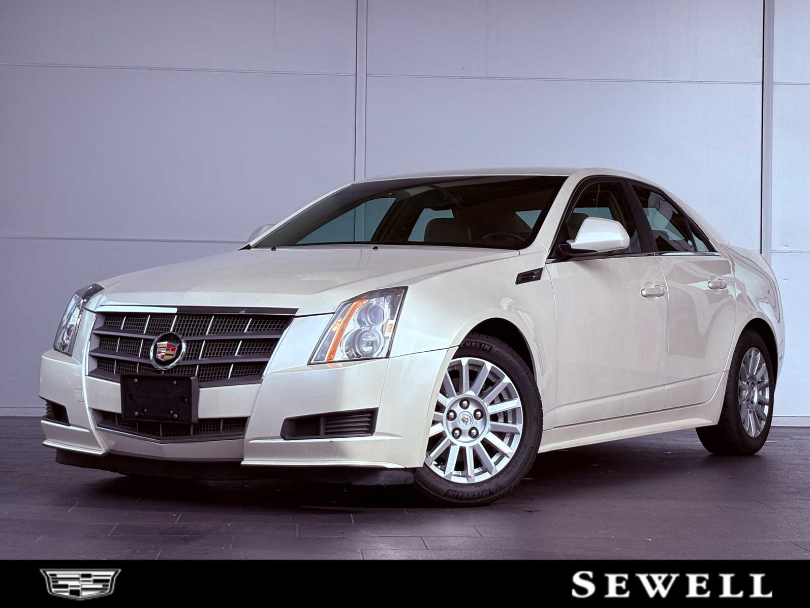 2010 Cadillac CTS Luxury Collection's photo