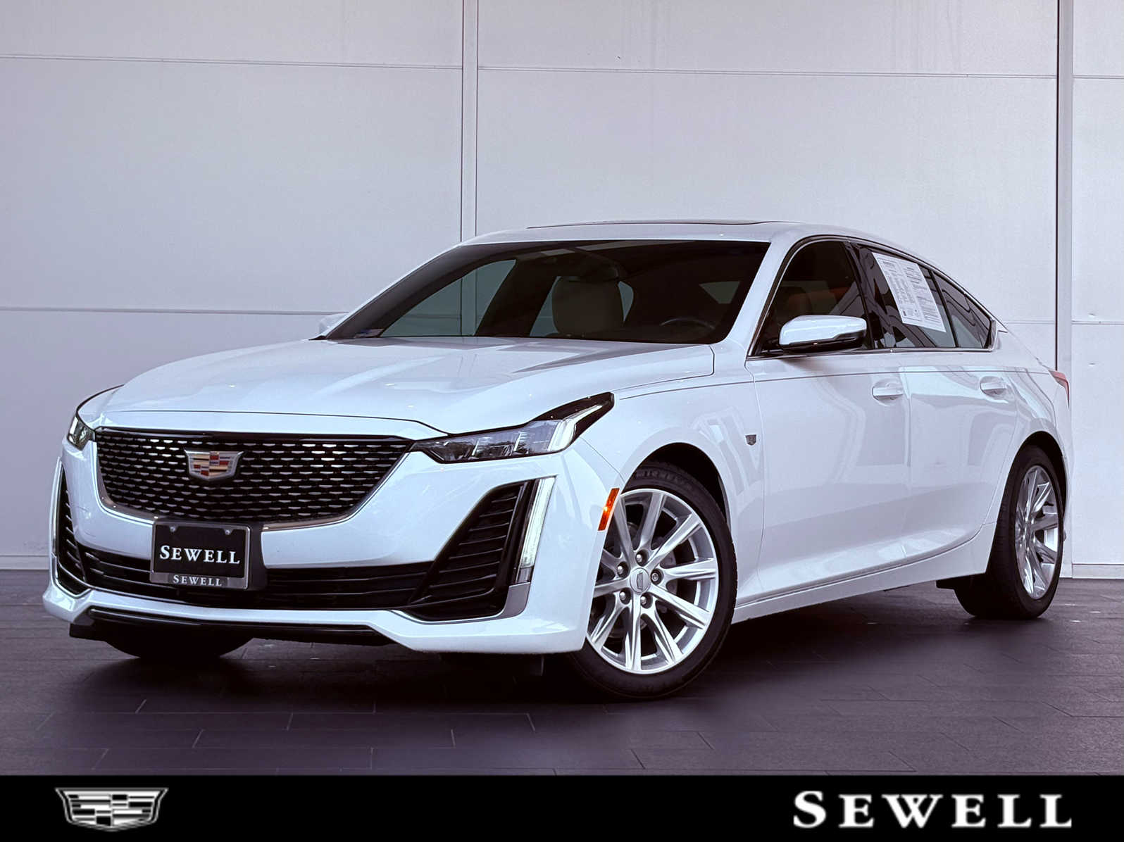 2024 Cadillac CT5 Luxury's photo